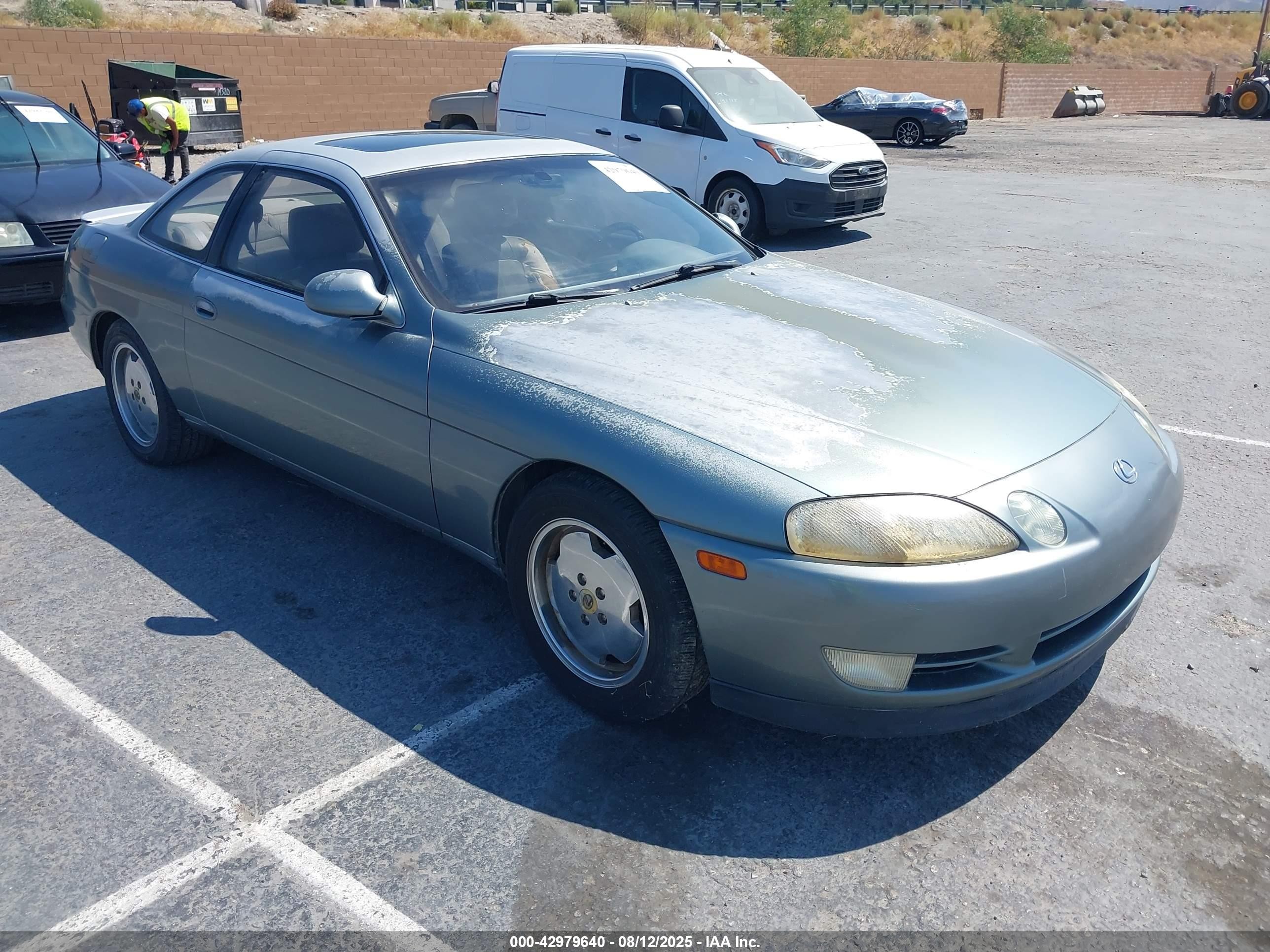 1993 Lexus SC 400, VIN JT8UZ30C6P0025626 — Front end