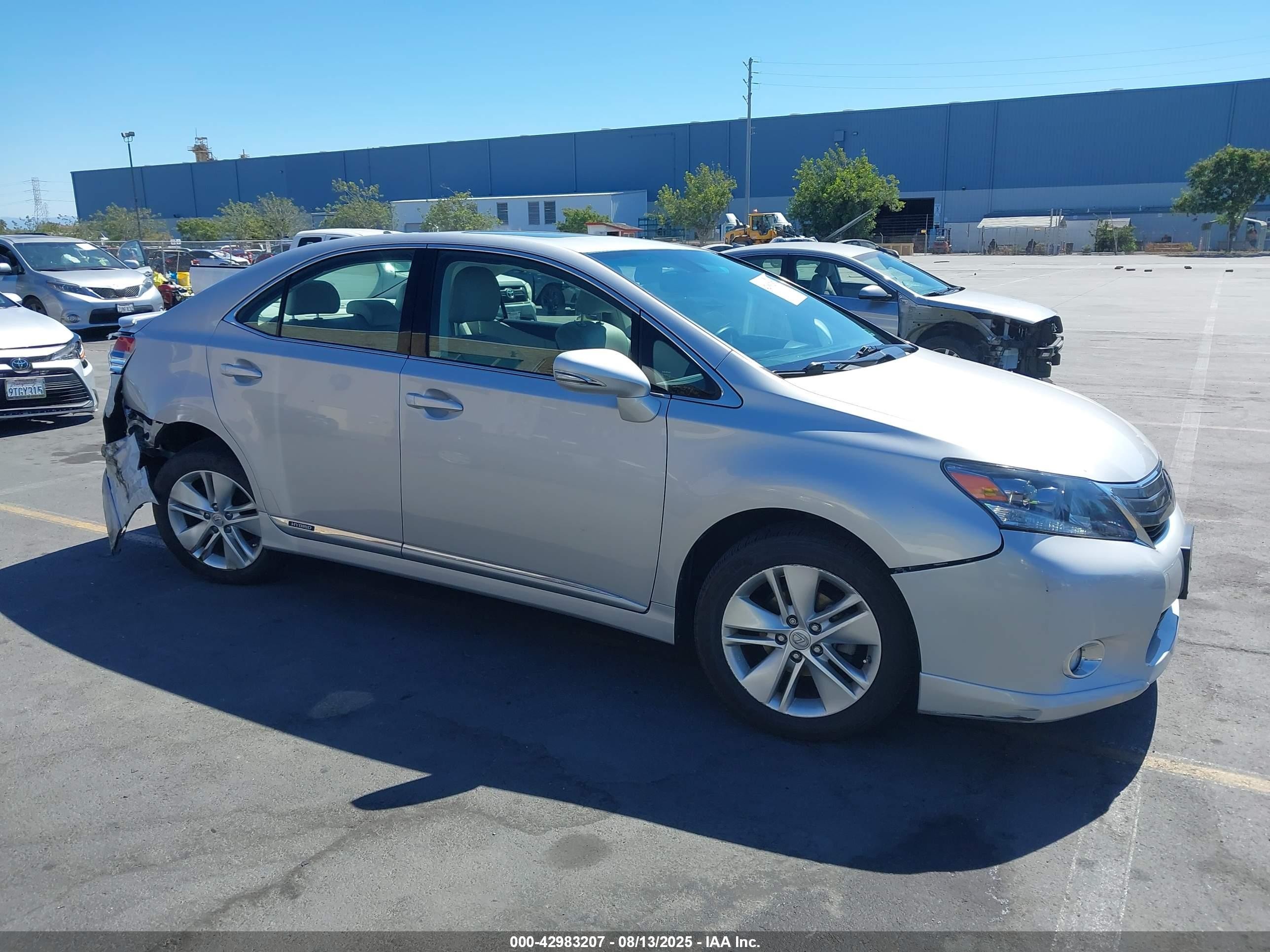 2012 Lexus HS 250h, VIN JTHBB1BA7C2048715 — Rear end