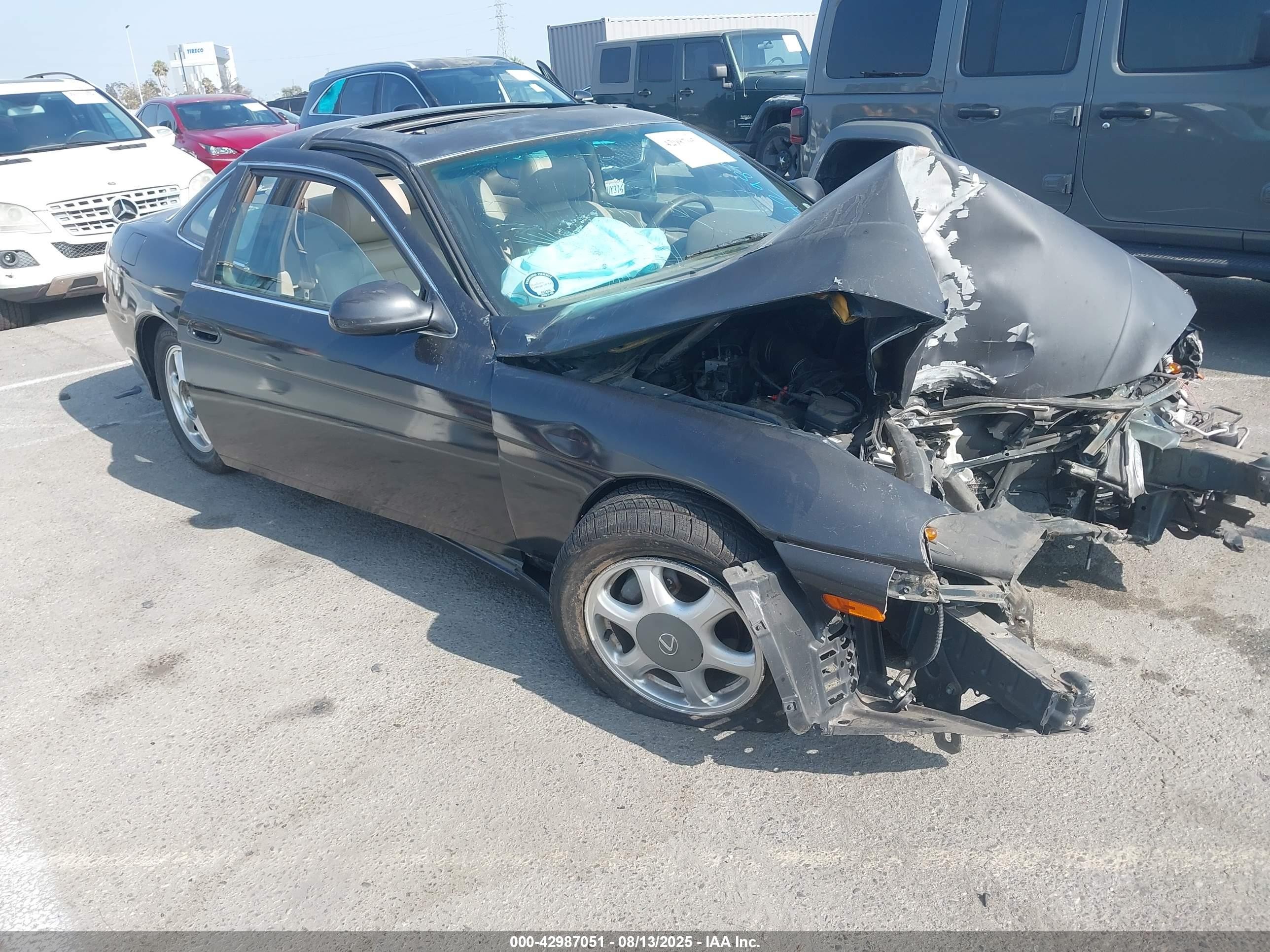 1997 Lexus SC 300, VIN JT8CD32Z2V0038690 — Front end