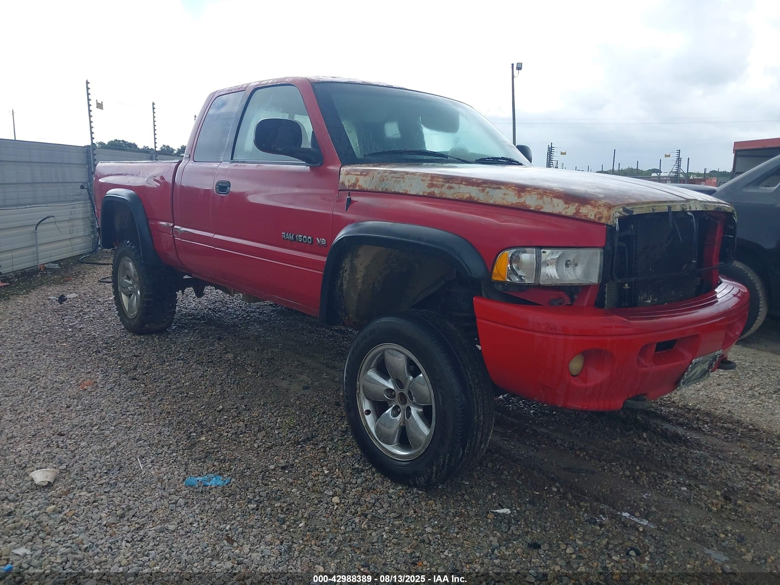 2001 Dodge 1500, VIN 3B7HF13Z41G724675 — Front end