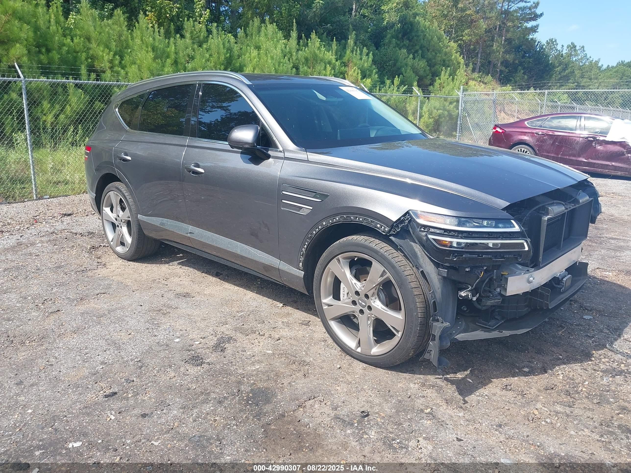 2023 Genesis GV80 Advanced Plus, VIN KMUHCESC5PU142374 — Front end