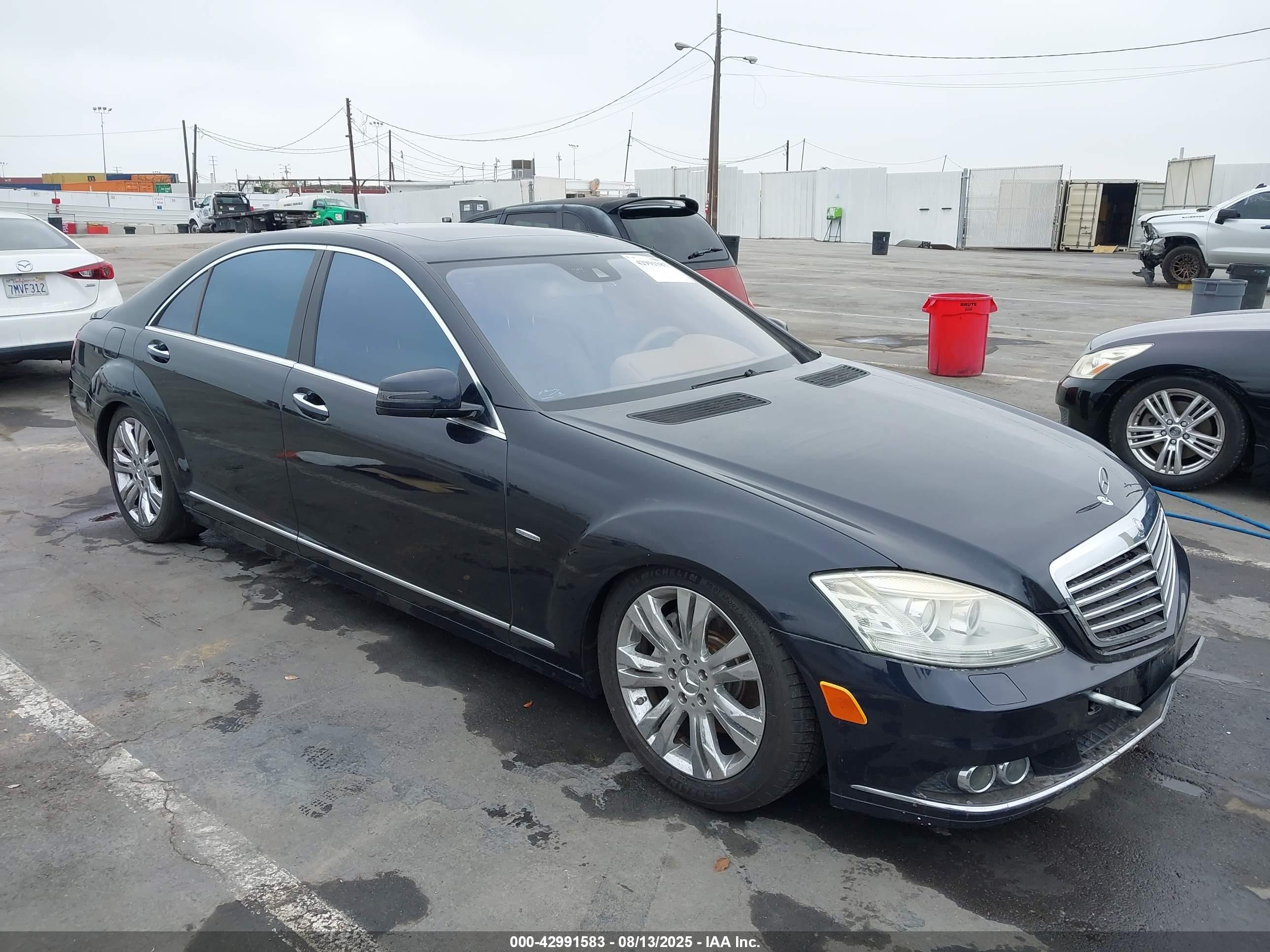 2010 Mercedes-Benz S 400, VIN WDDNG9FB1AA308651 — Front end