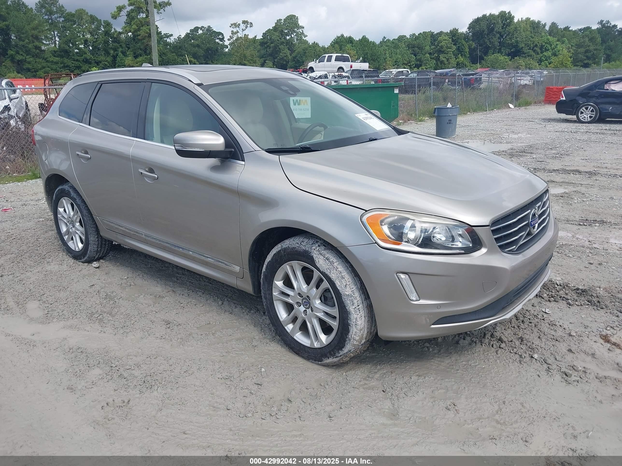 2015 Volvo XC60 T5 Drive-E Premier, VIN YV440MDK3F2721198 — Repossession
