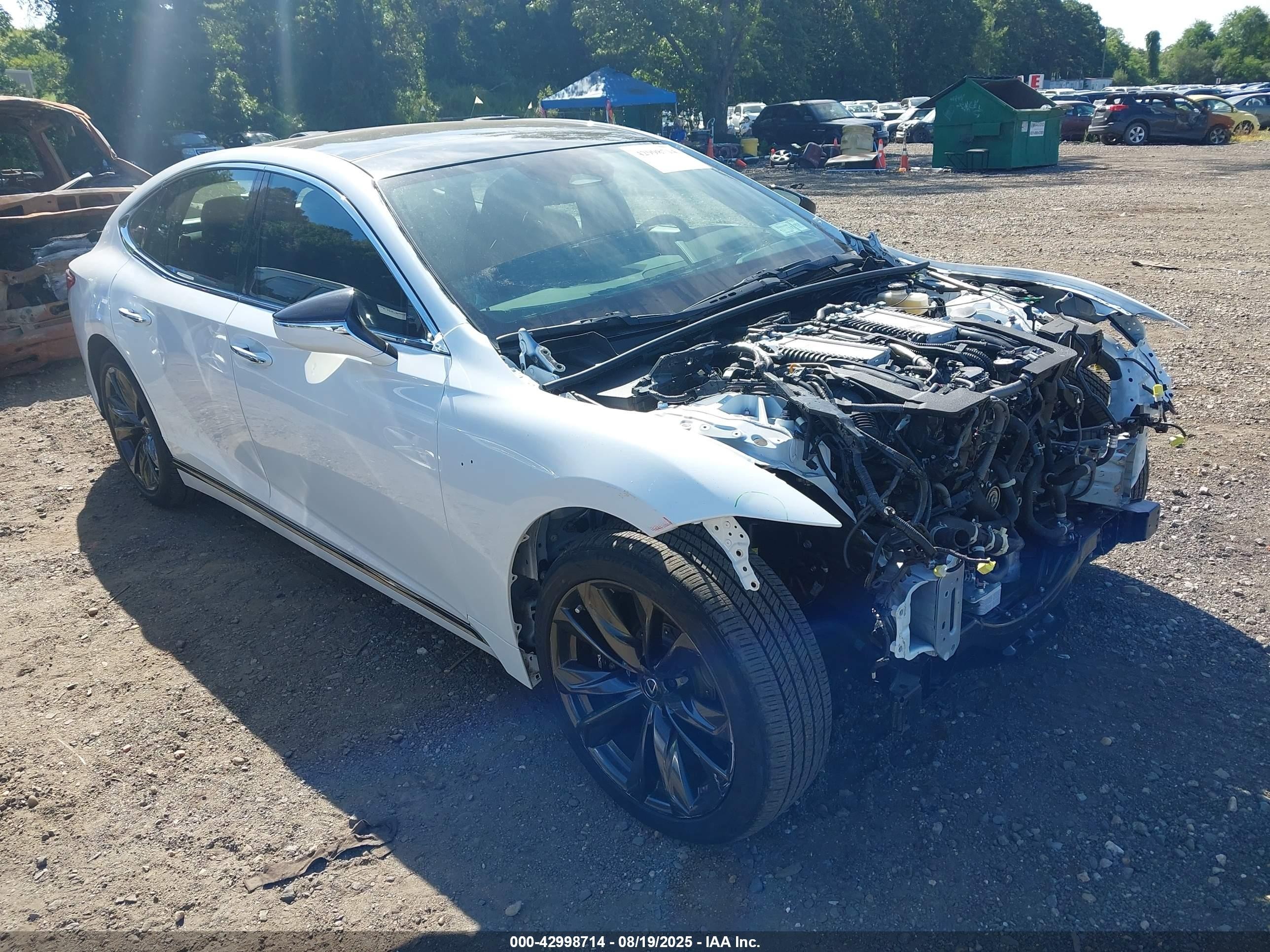 2024 Lexus LS 500 F Sport, VIN JTHF51GF7R5012236 — Перед
