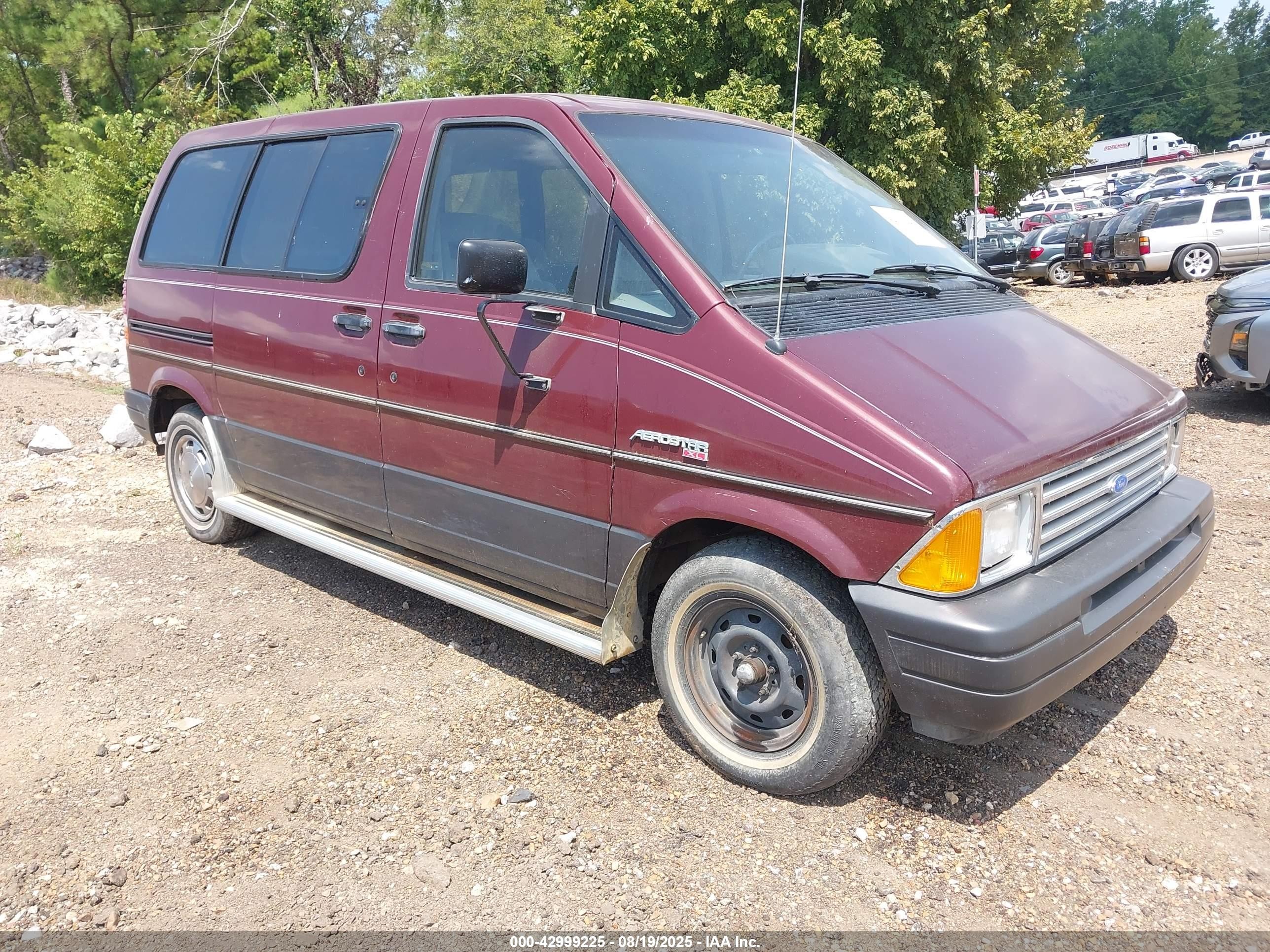 1987 Ford Aerostar, VIN 1FMCA11U5HZB15732 — Rear end
