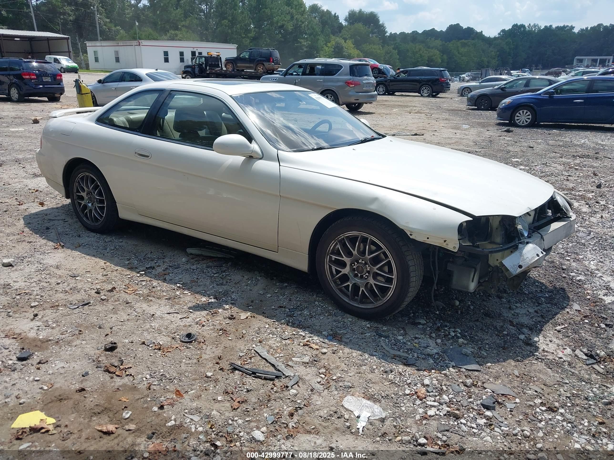 1998 Lexus SC 400, VIN JT8CH32Y2W1001663 — Front end