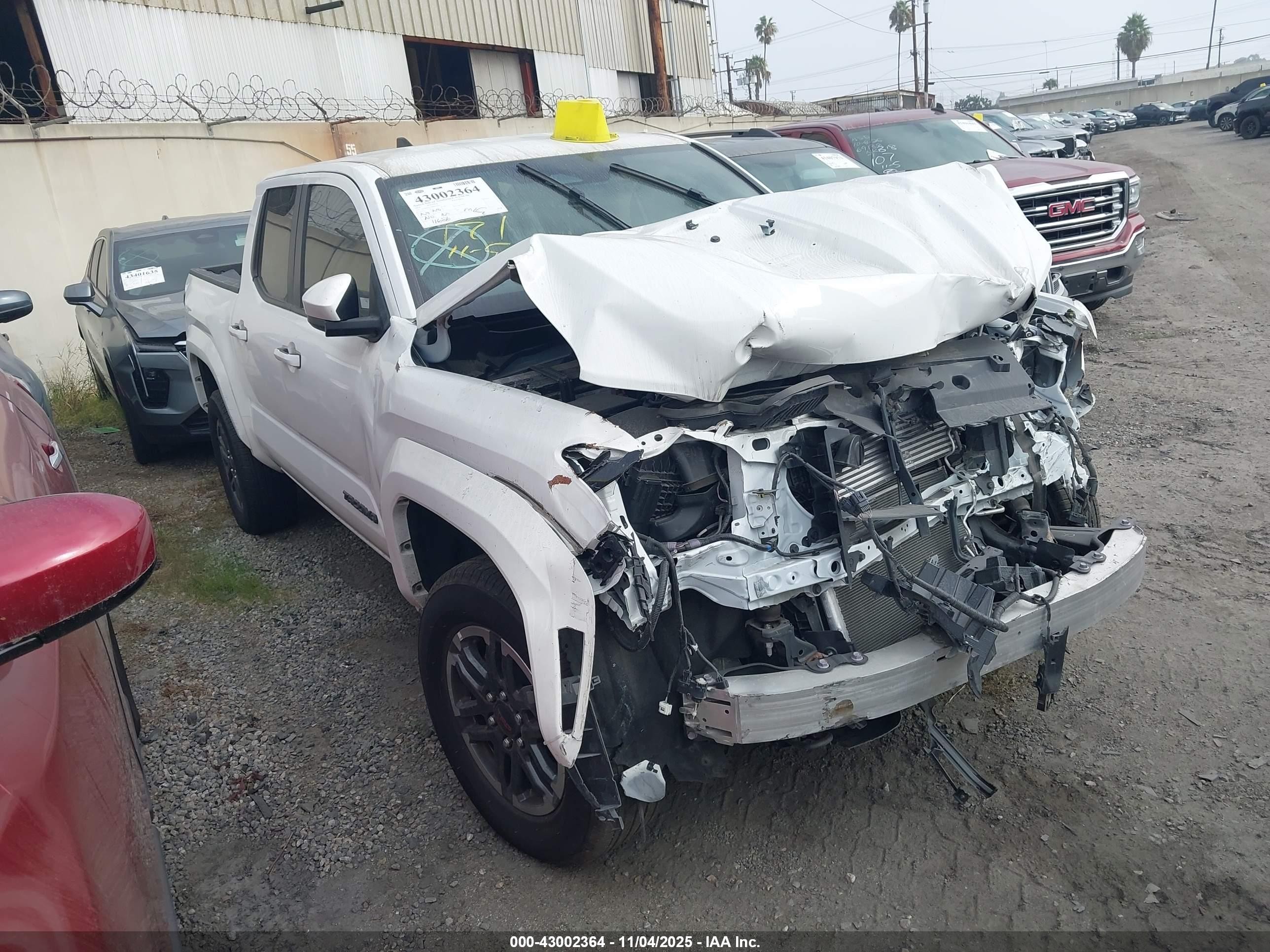 2024 Toyota Tacoma TRD Sport, VIN 3TMKB5FN0RM016843 — Фото с аукциона