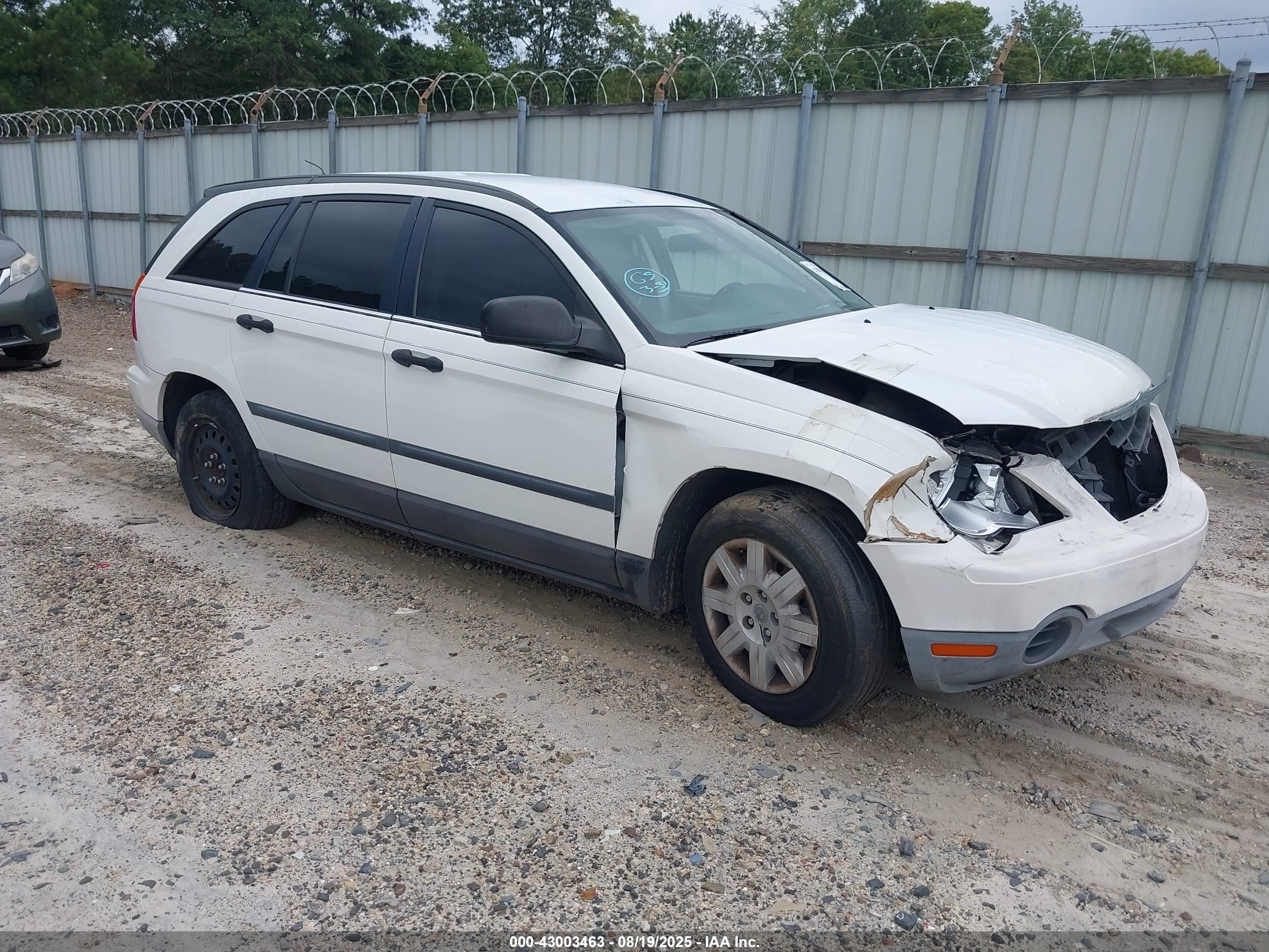 2007 Chrysler Pacifica, VIN 2A8GM48L37R195383 — Front end