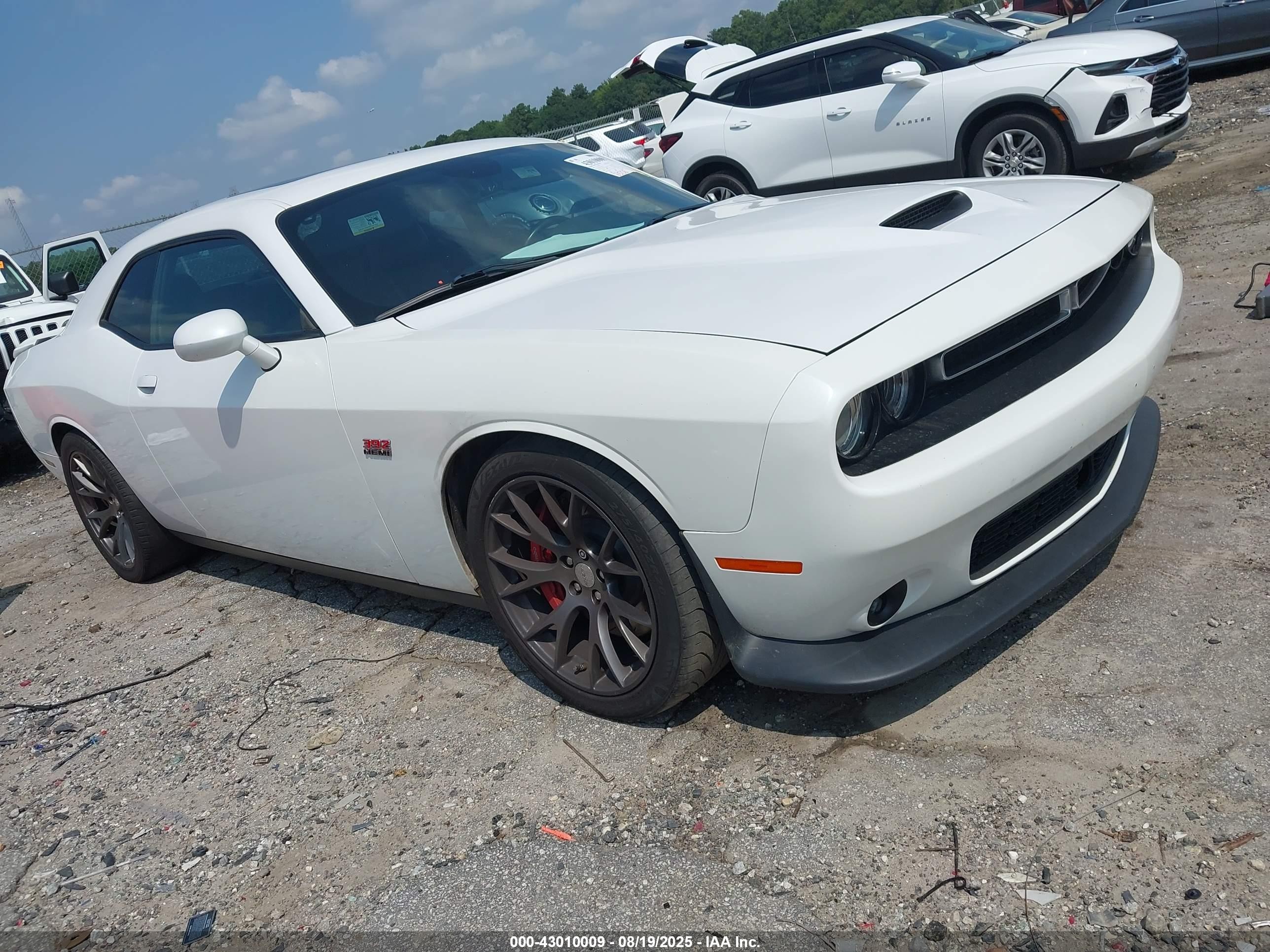 2016 Dodge Challenger SRT 392, VIN 2C3CDZDJXGH125395 — Rear end