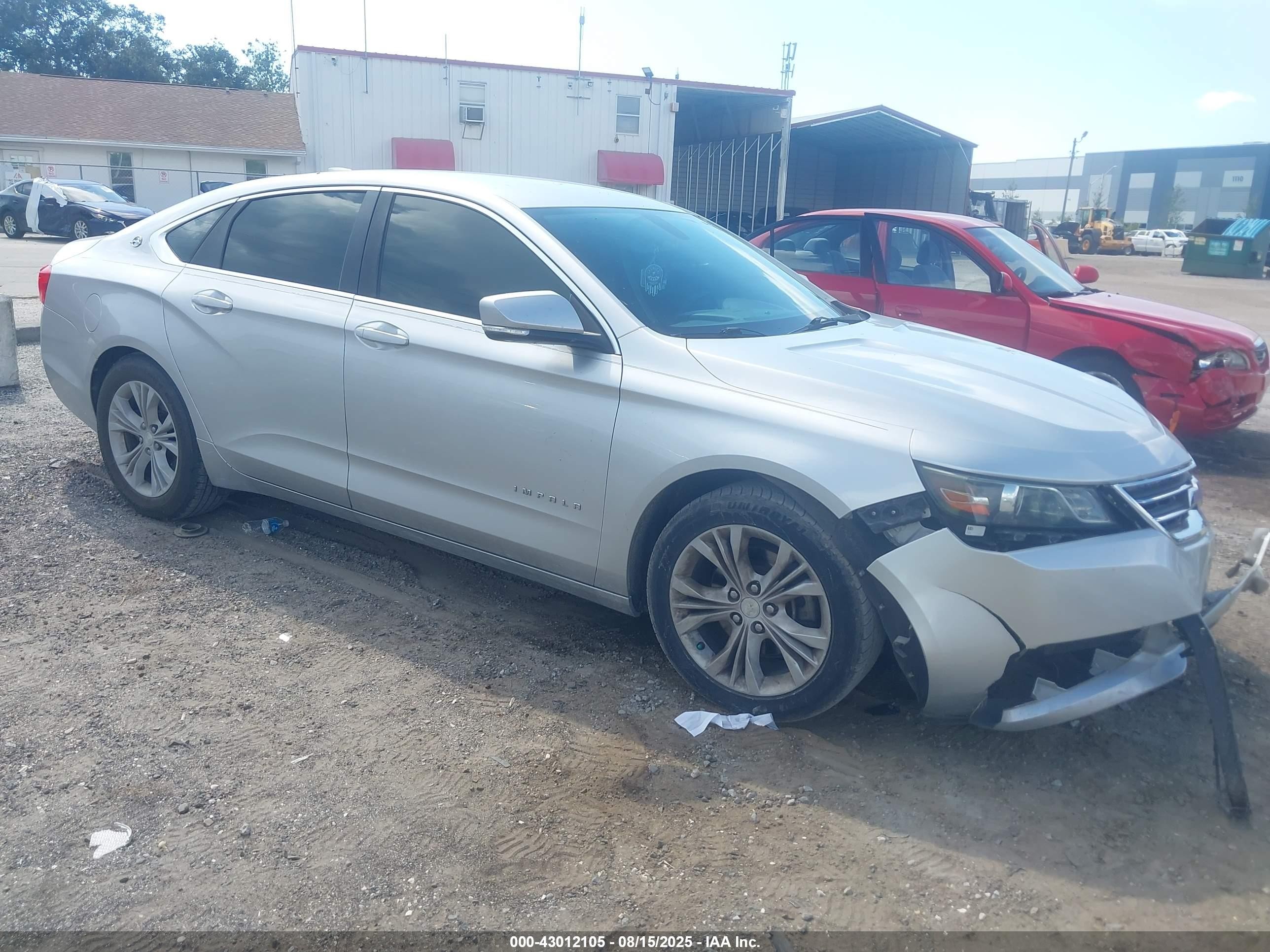 2015 Chevrolet Impala LT, VIN 2G1125S32F9289151 — Front end