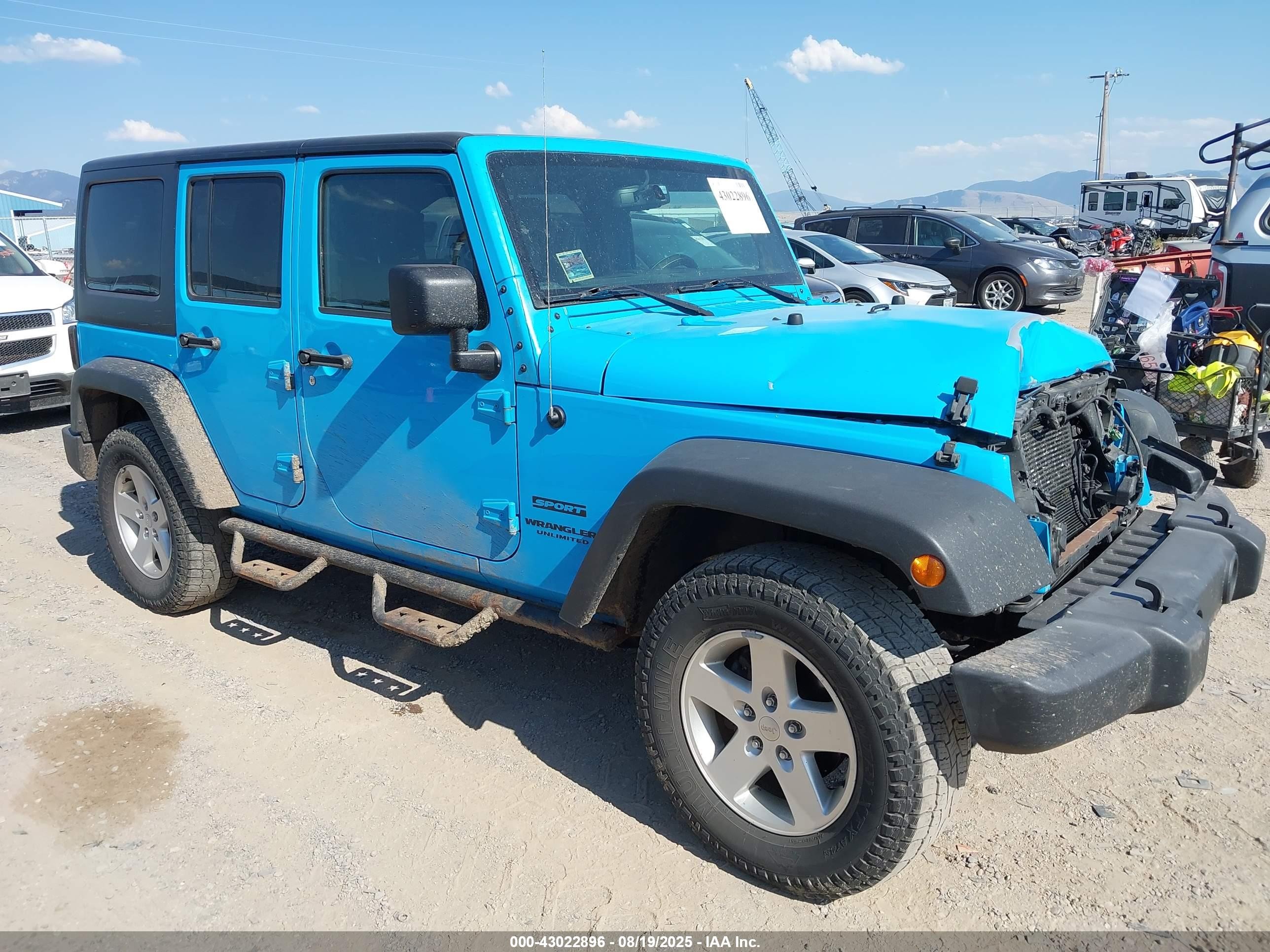 2017 Jeep Wrangler Unlimited Sport, VIN 1C4BJWDG7HL733155 — Front end