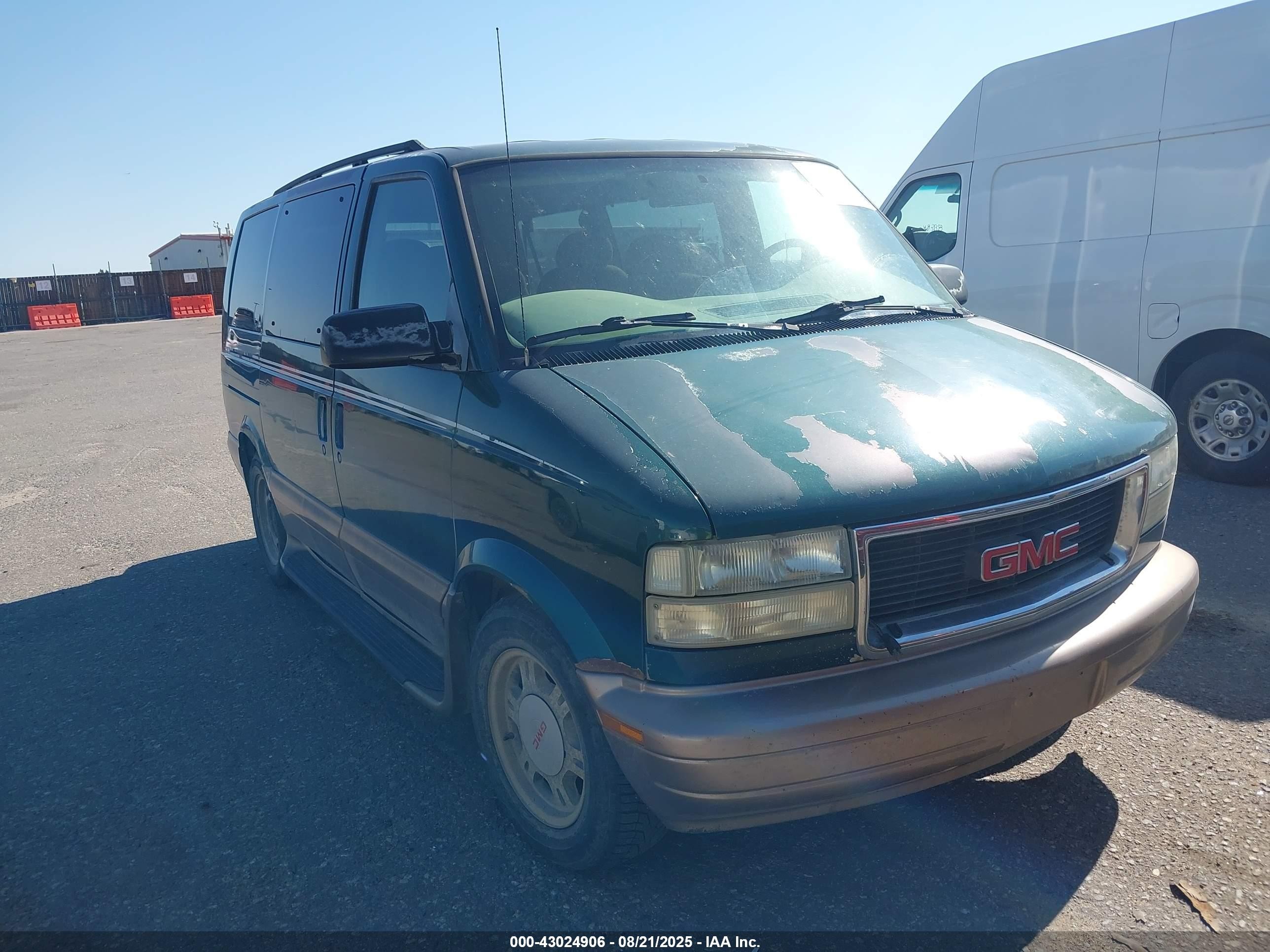 2003 GMC Safari, VIN 1GKEL19X03B510607 — Hail