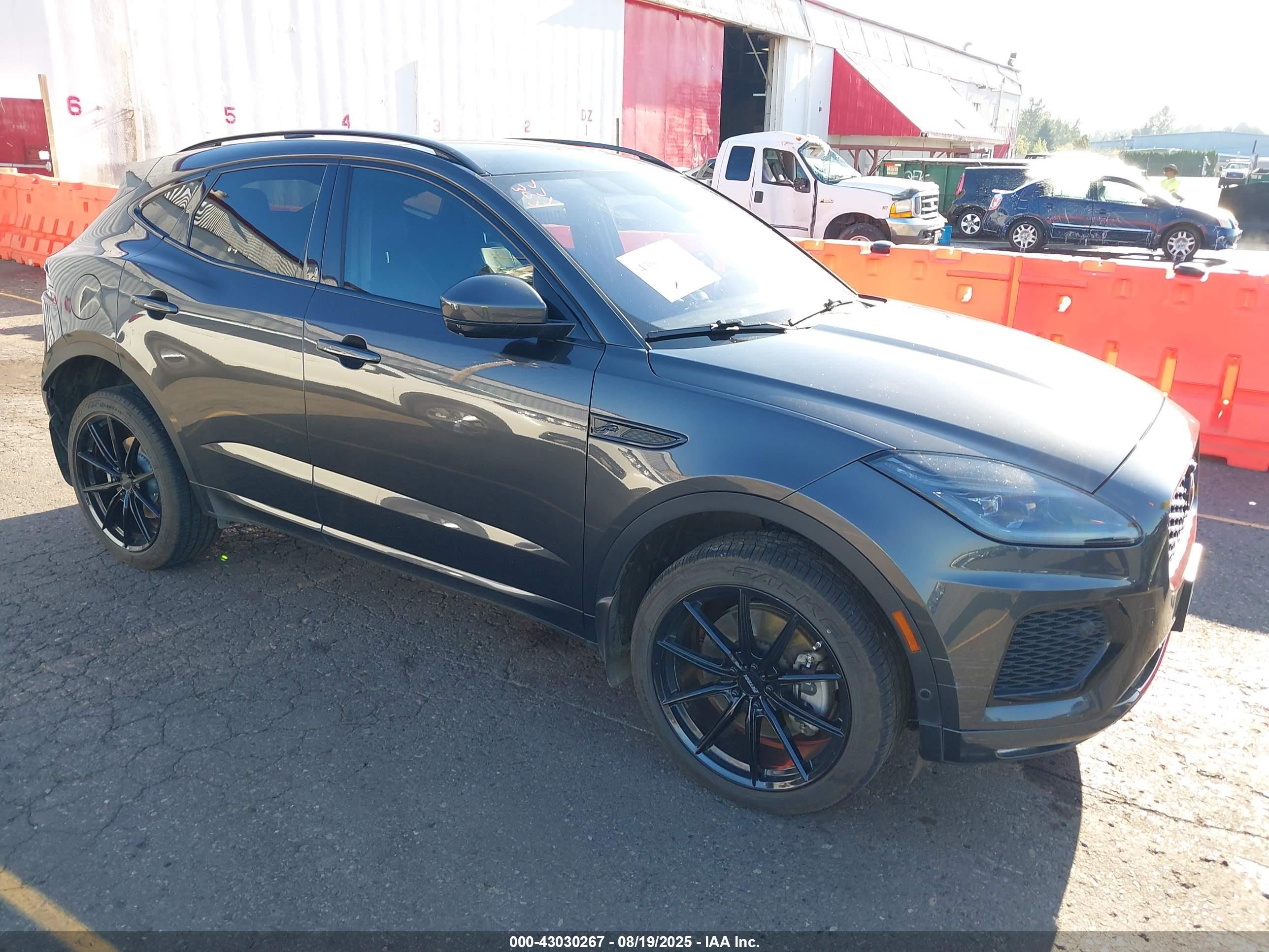 2021 Jaguar E-Pace 300 Sport, VIN SADF12GX6M1027570 — Зад