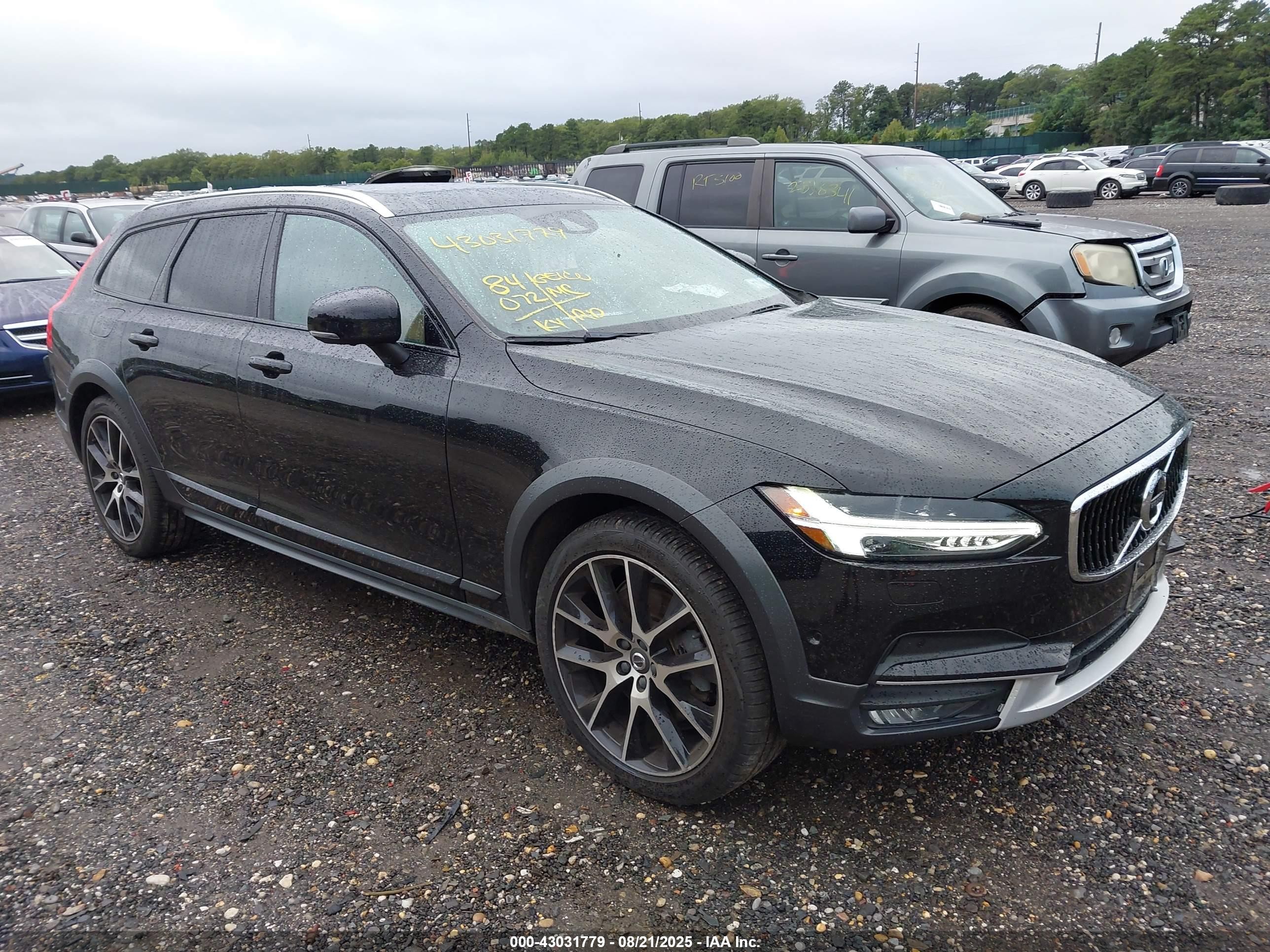 2017 Volvo V90, VIN YV4A22NL6H1007650 — Вода / потоп