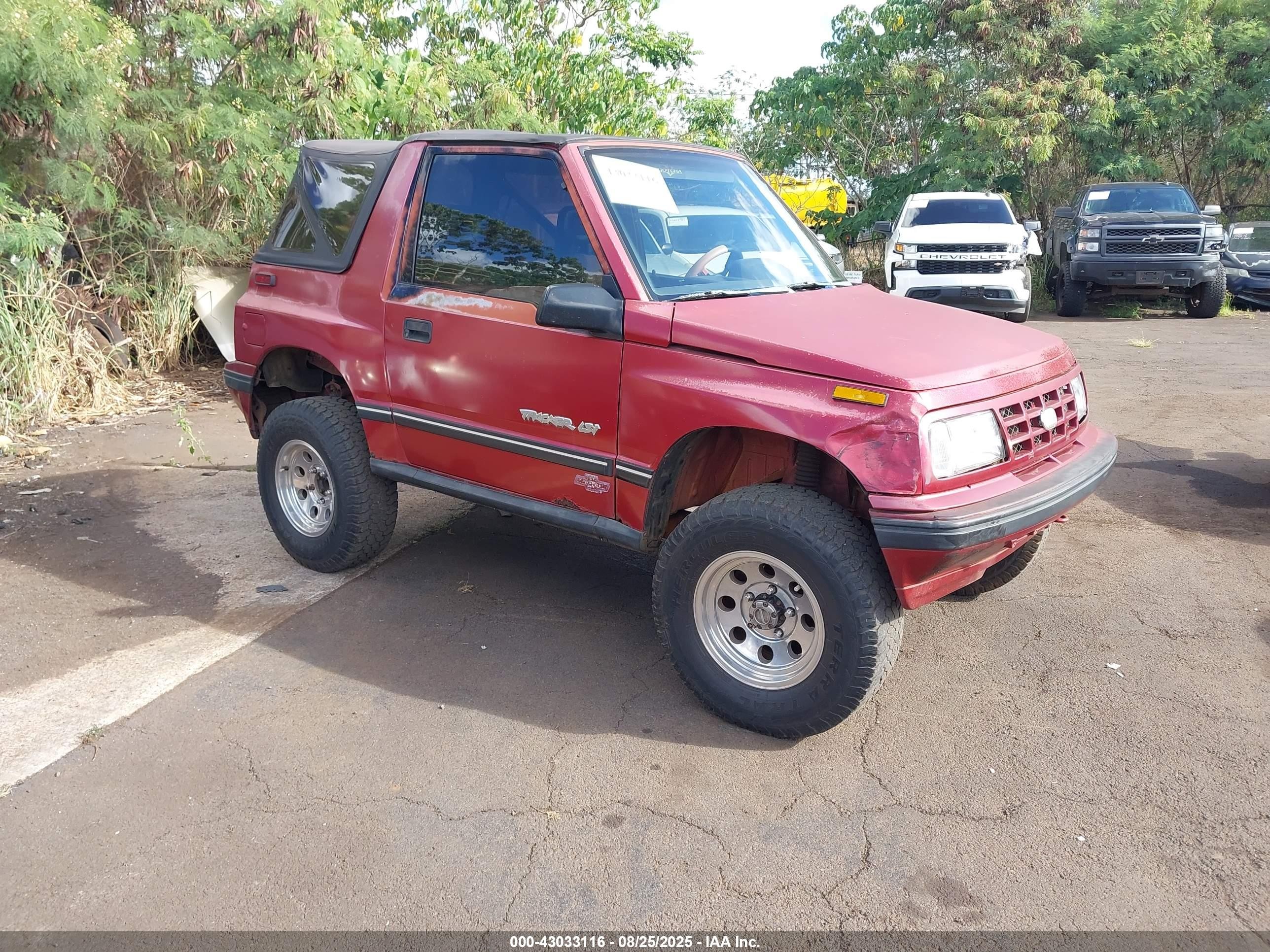 1992 Geo Tracker, VIN 2CNBJ18U3N6908021 — Перед