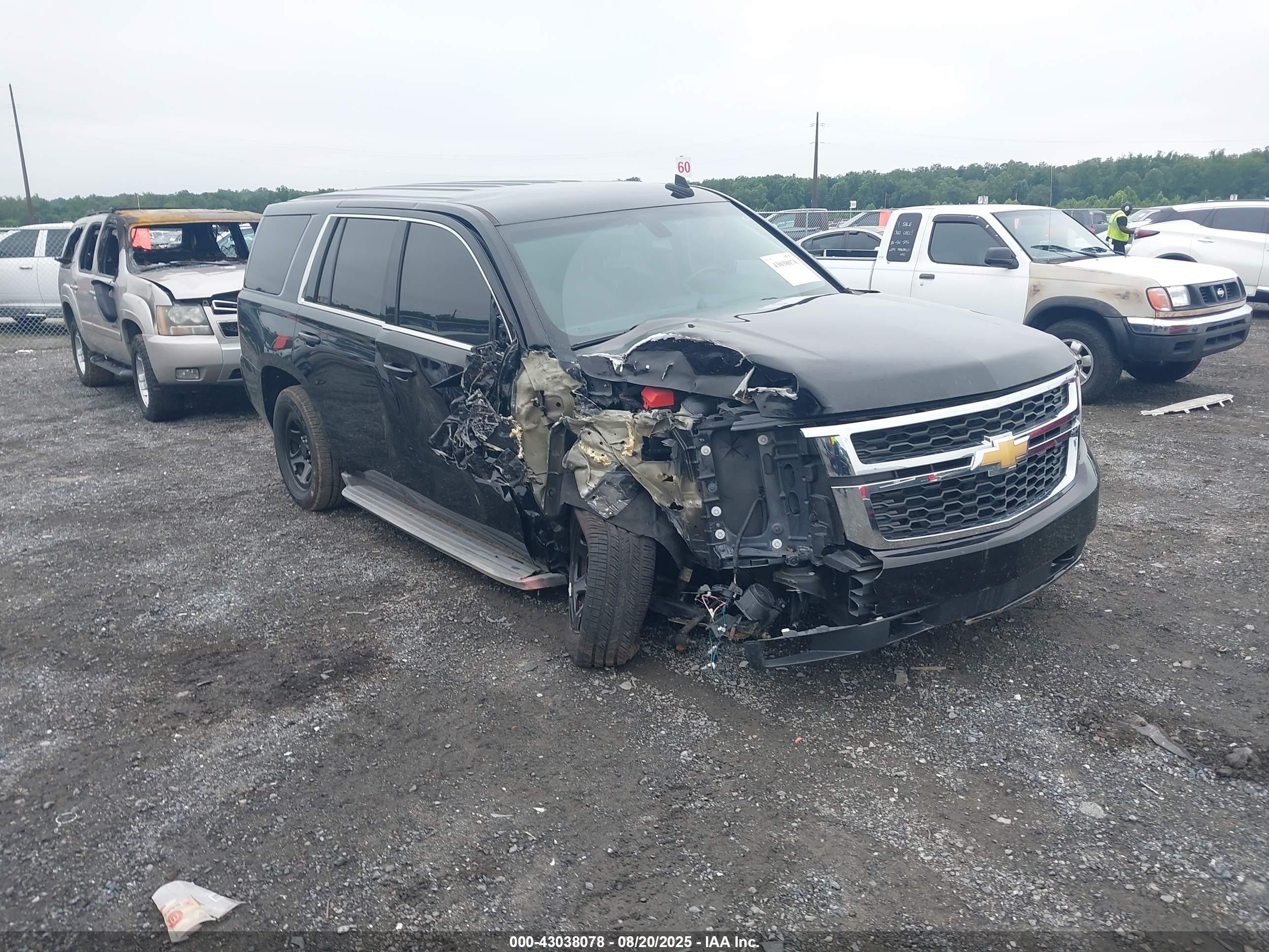2019 Chevrolet Tahoe Commercial, VIN 1GNSKDEC7KR195954 — Front end