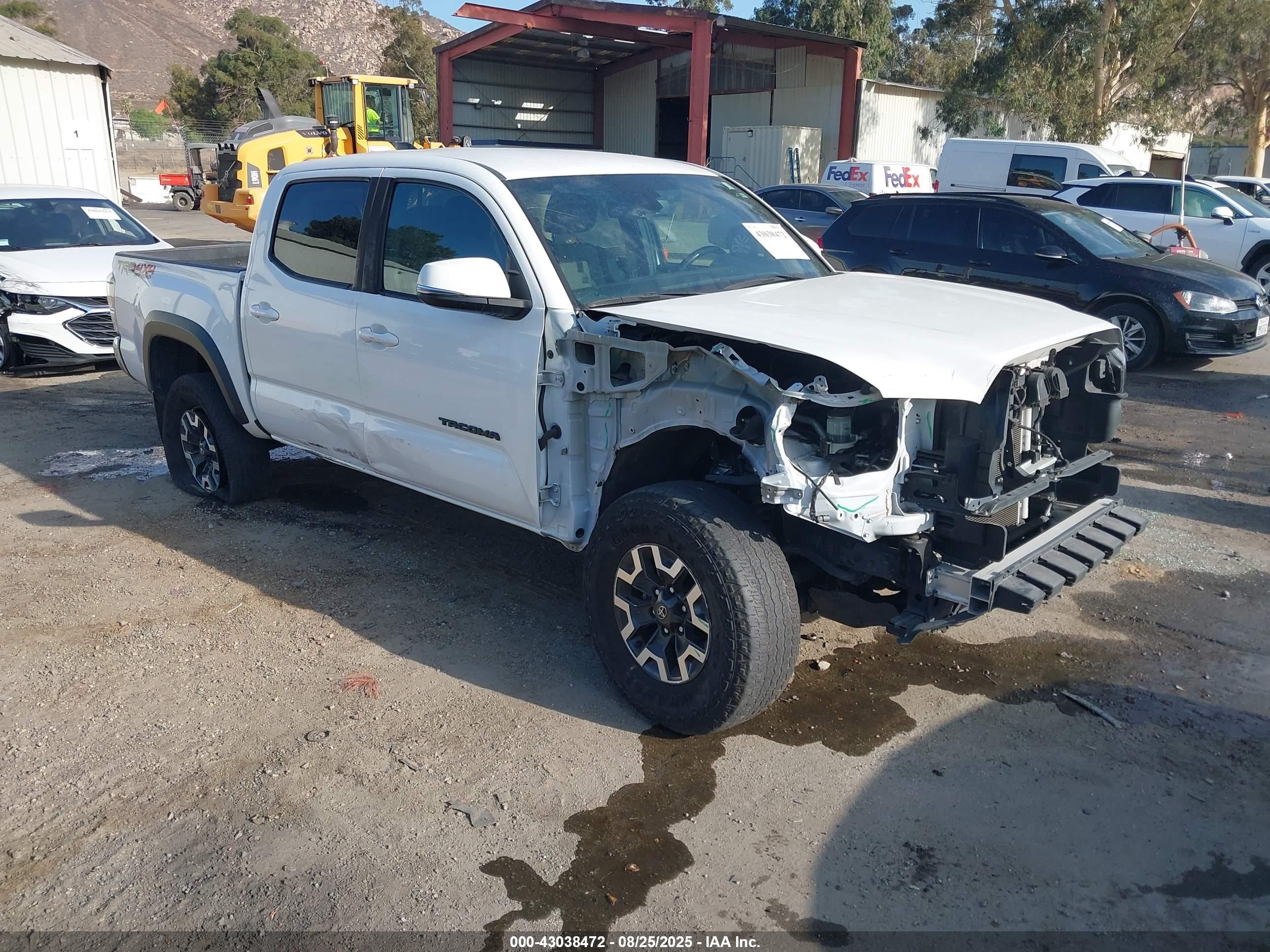 2023 Toyota Tacoma SR, VIN 3TMCZ5AN5PM568102 — Side