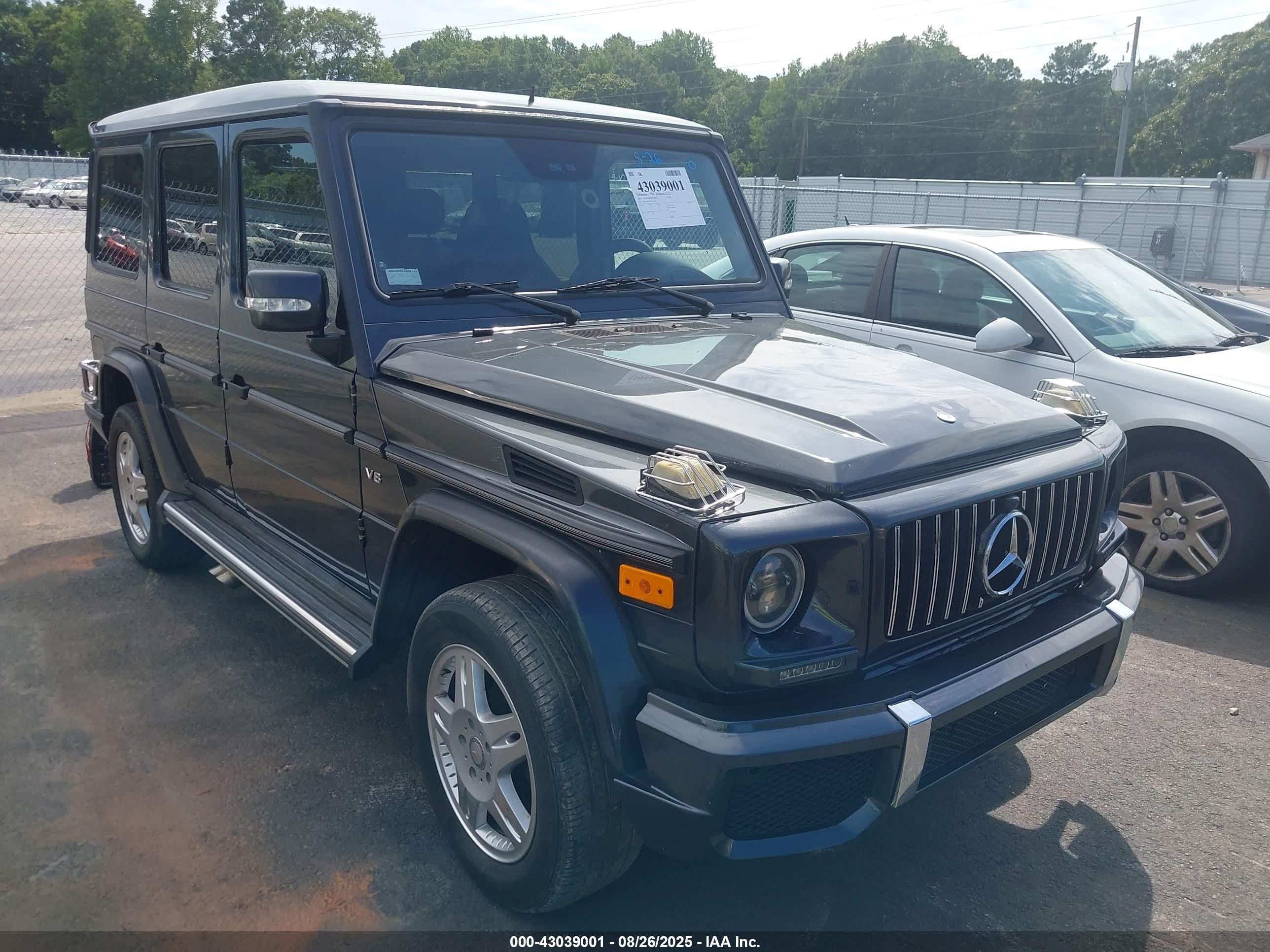 2003 Mercedes-Benz G 500, VIN WDCYR49E73X141071 — Normal wear
