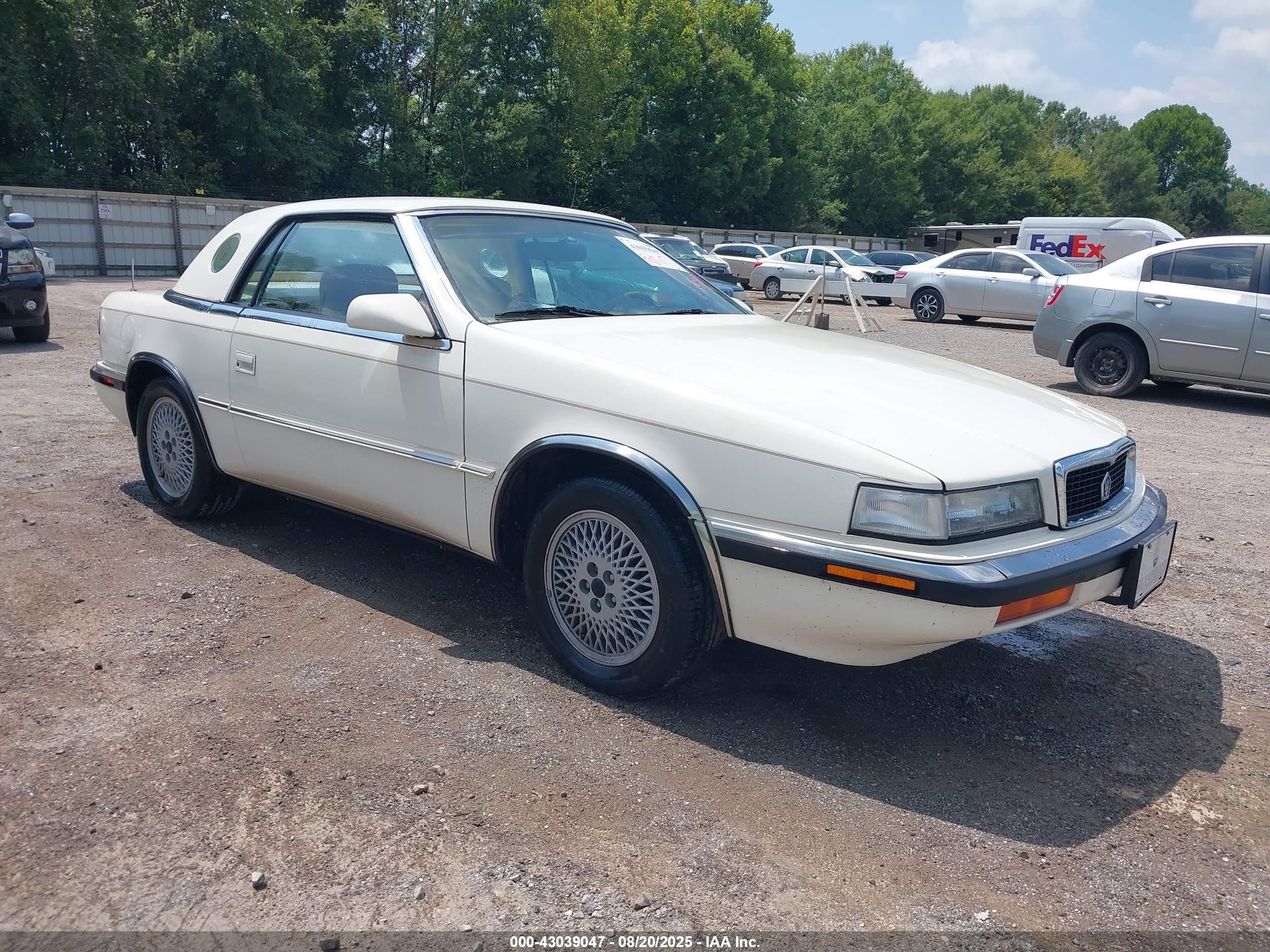 1991 Chrysler TC by Maserati, VIN ZC2FS1205MB207110 — Normal wear