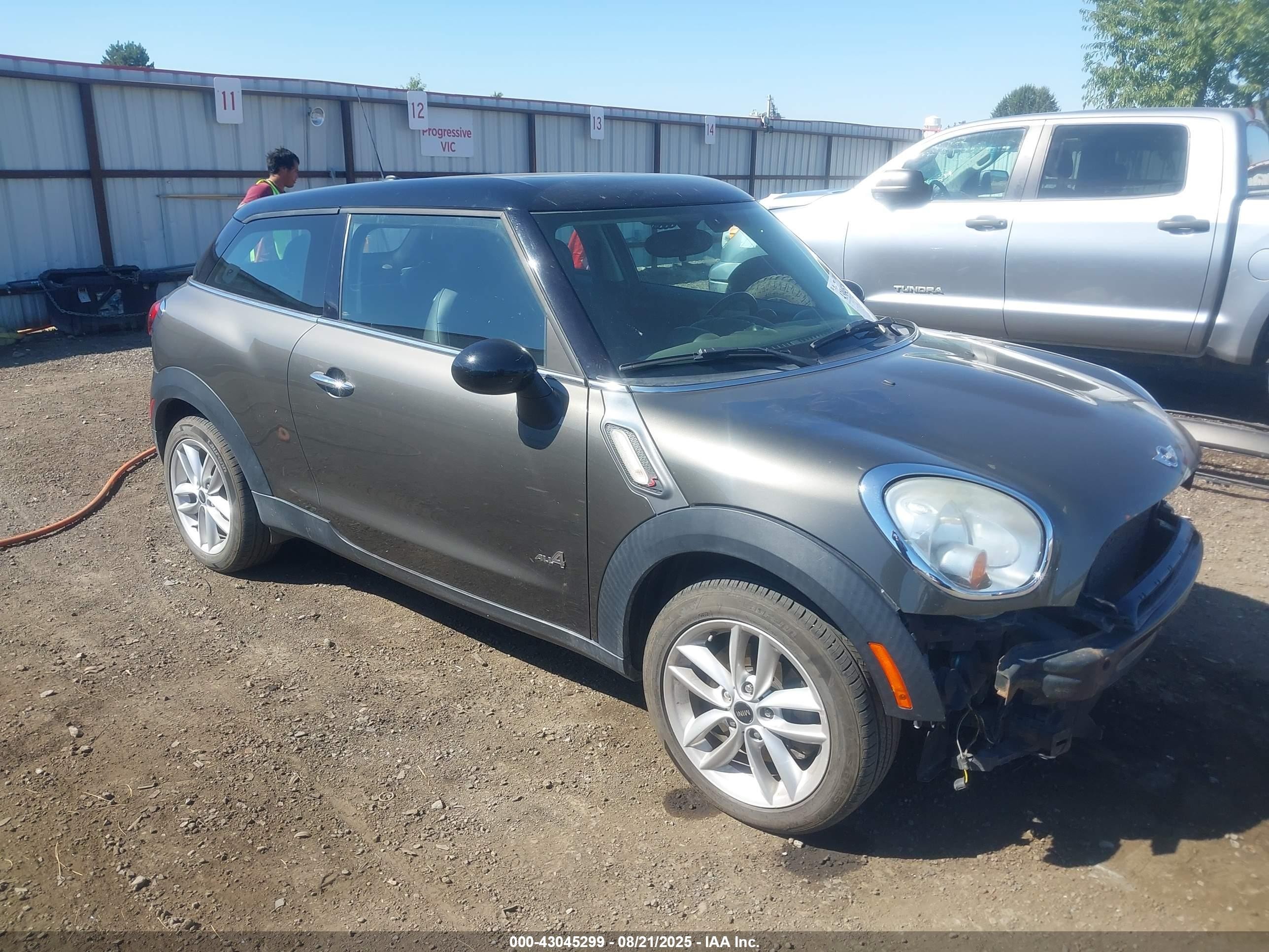 2014 MINI Paceman S, VIN WMWSS7C50EWN71878 — Front end