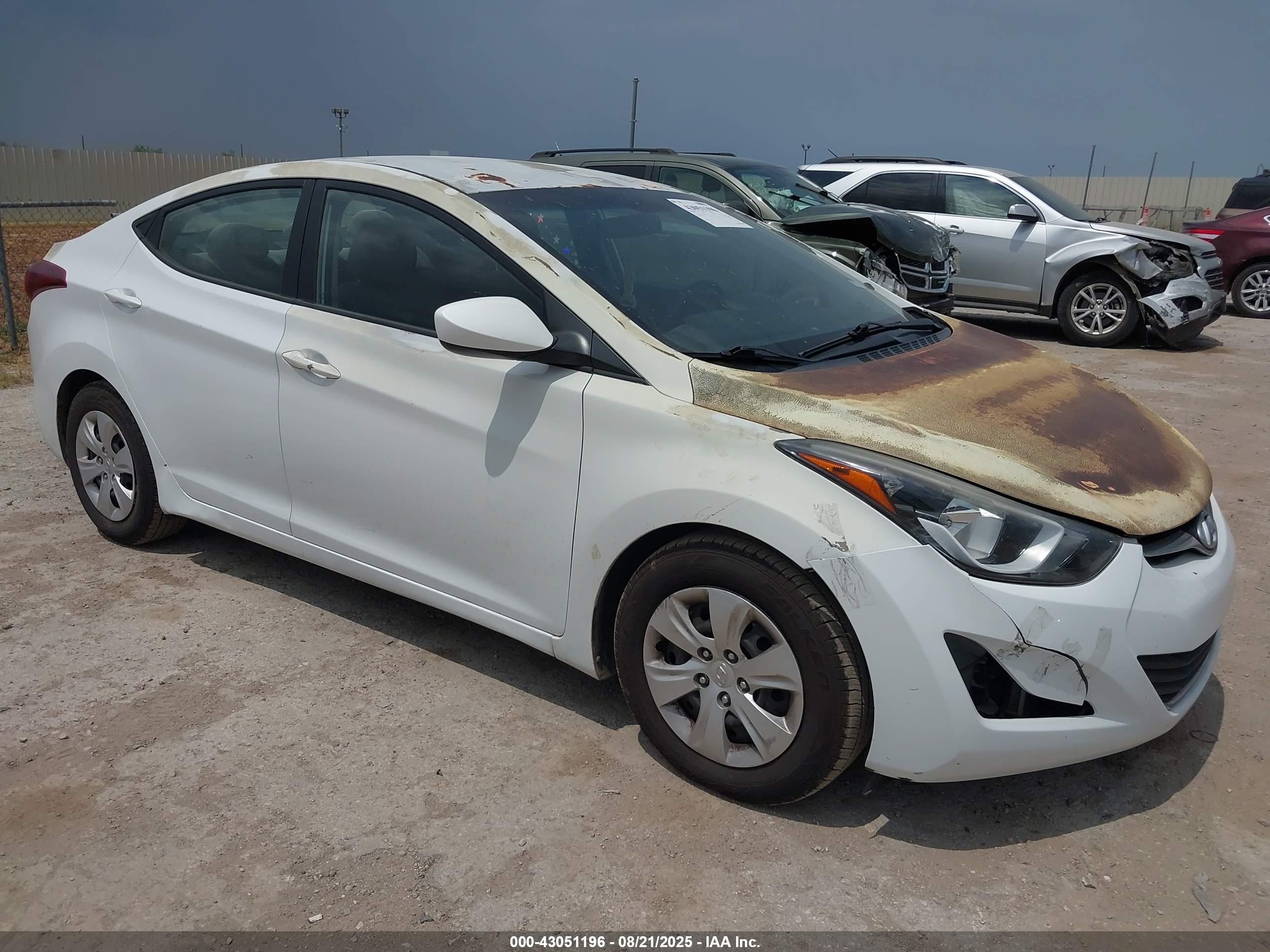 2016 Hyundai Elantra SE, VIN 5NPDH4AE5GH682866 — All over