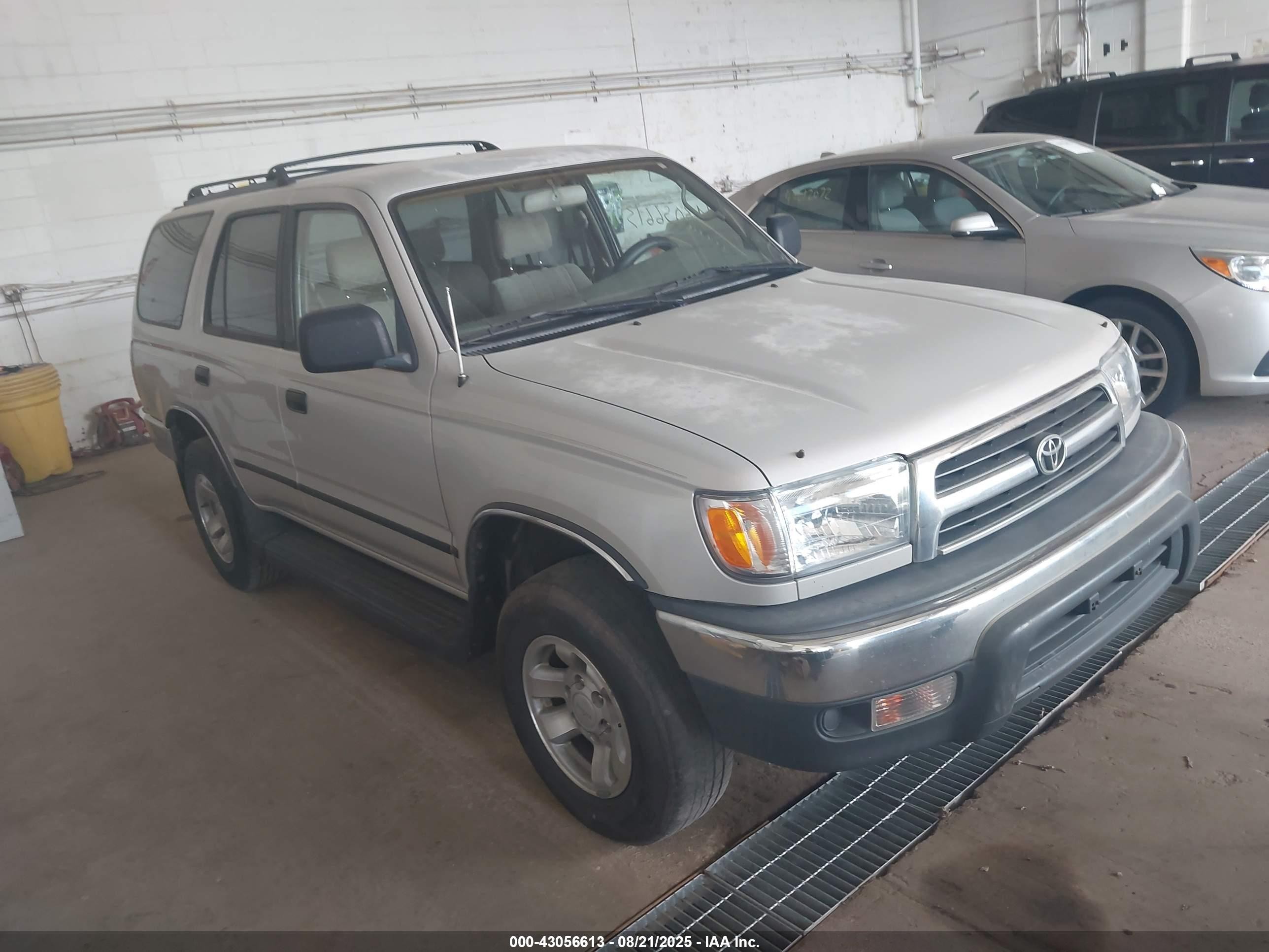 1999 Toyota 4Runner, VIN JT3GM84R7X0050368 — Normal wear
