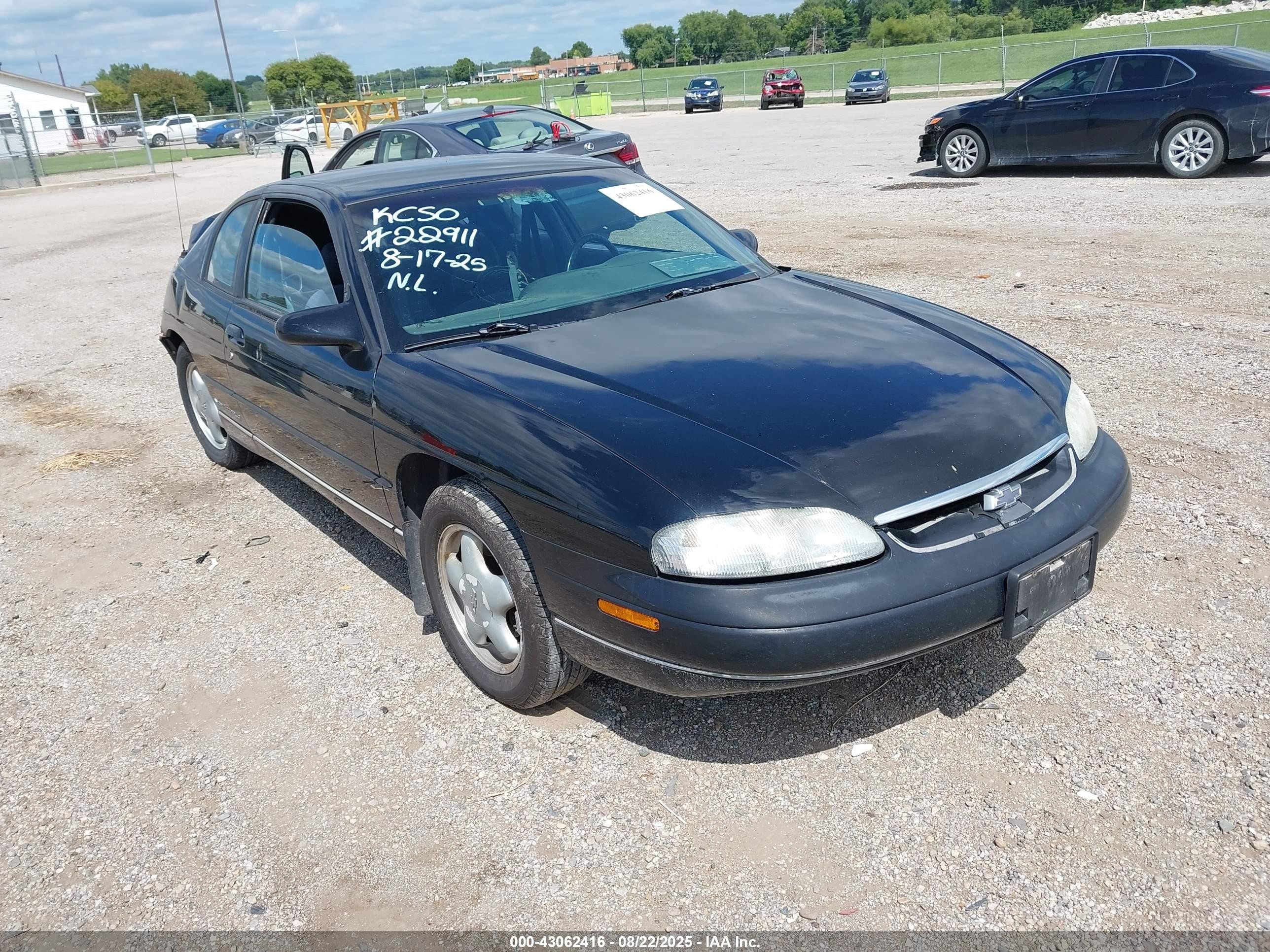 1997 Chevrolet Monte Carlo LS, VIN 2G1WW12M5V9268711 — Зад