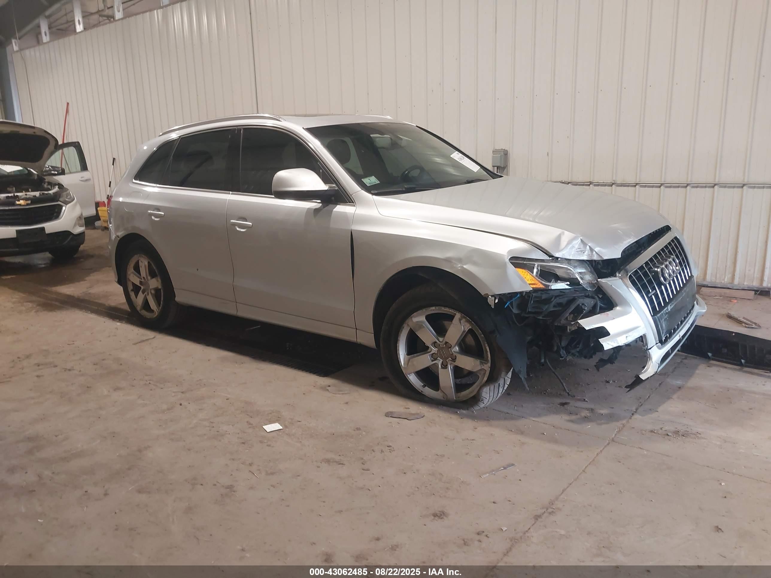 2011 Audi Q5 Premium Plus, VIN WA1DKAFP4BA054849 — Front end