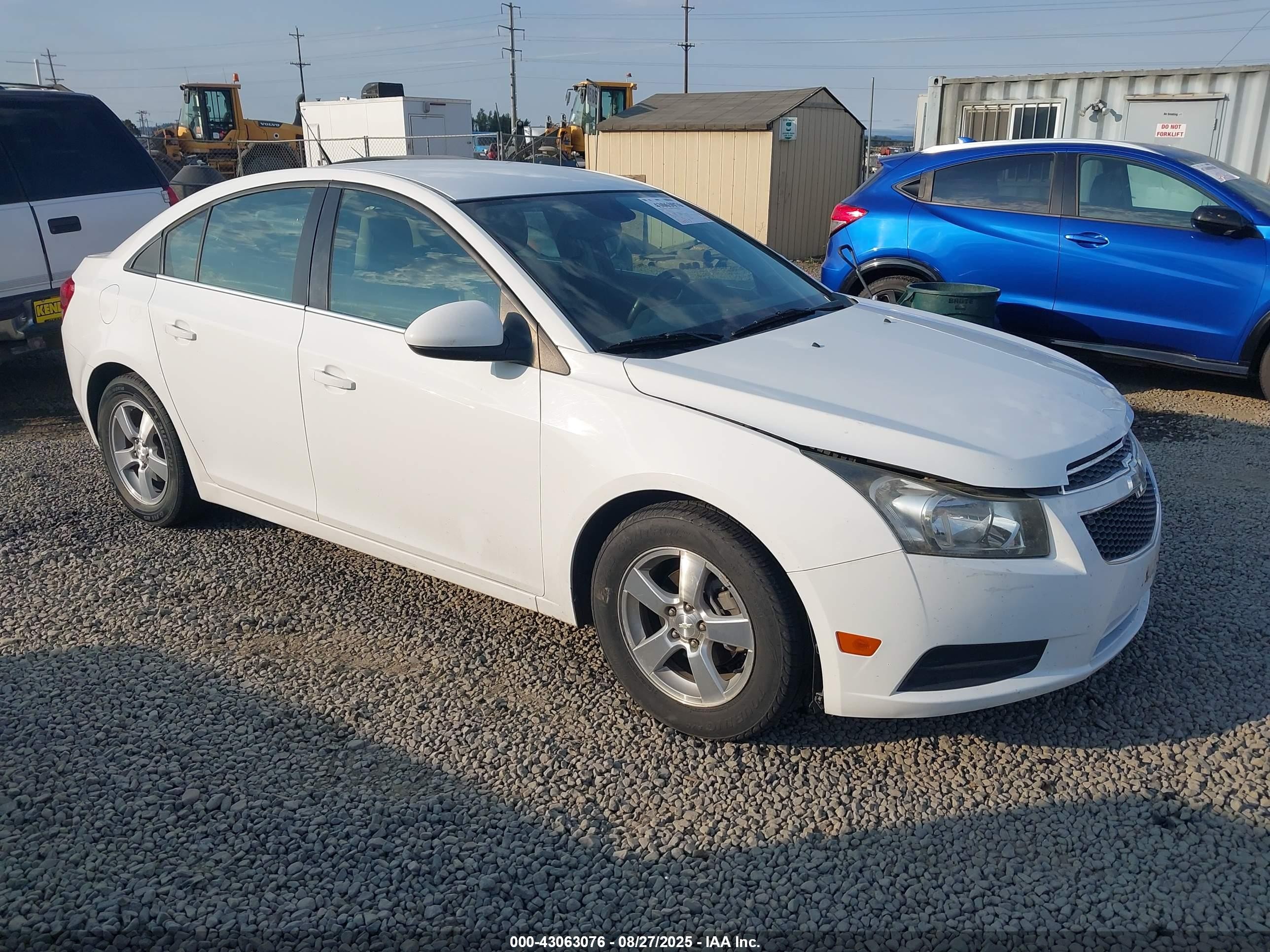 2014 Chevrolet Cruze 1LT, VIN 1G1PC5SB3E7324729 — Front end