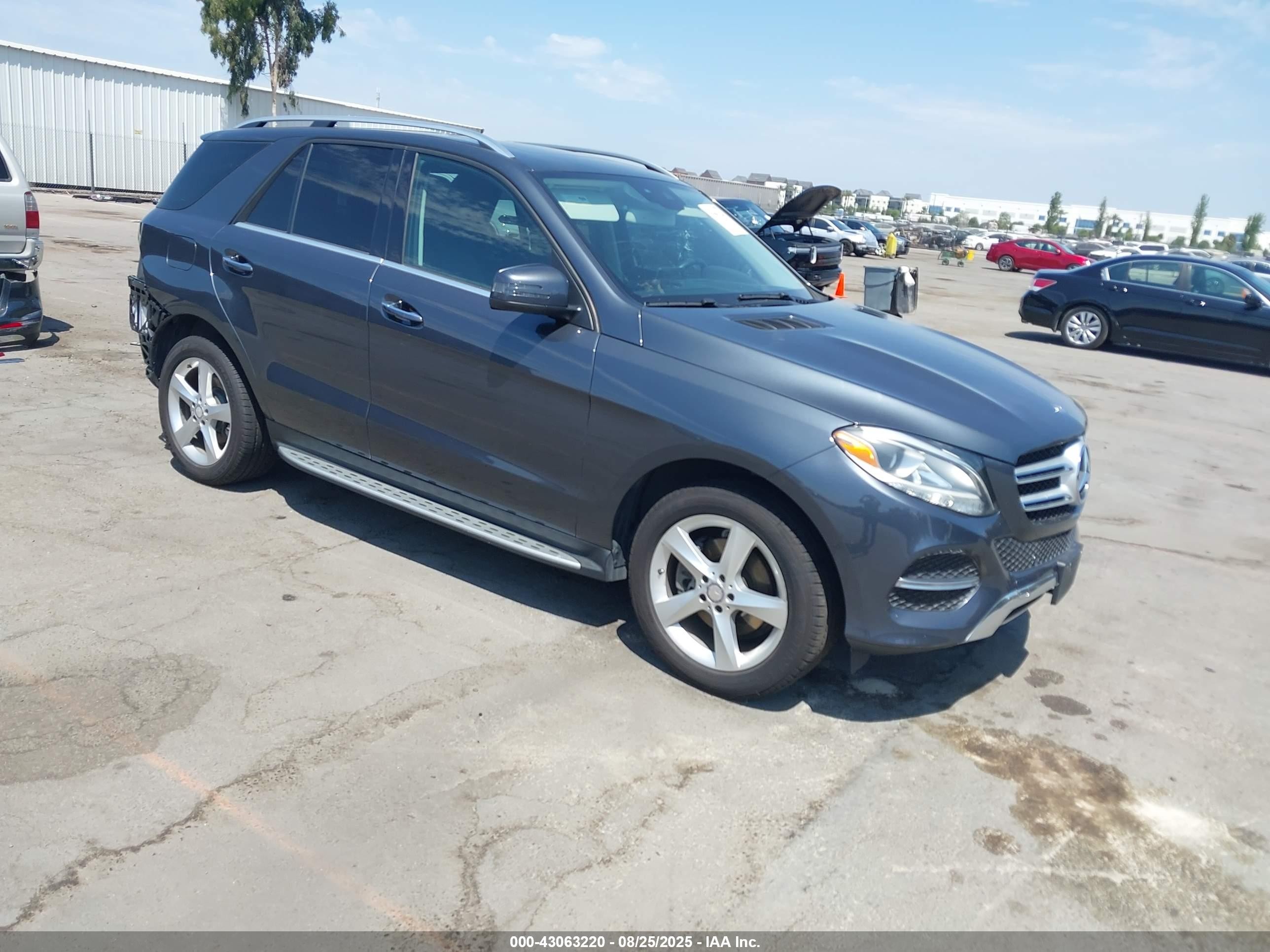 2016 Mercedes-Benz GLE 350, VIN 4JGDA5JB9GA674627 — Rear end