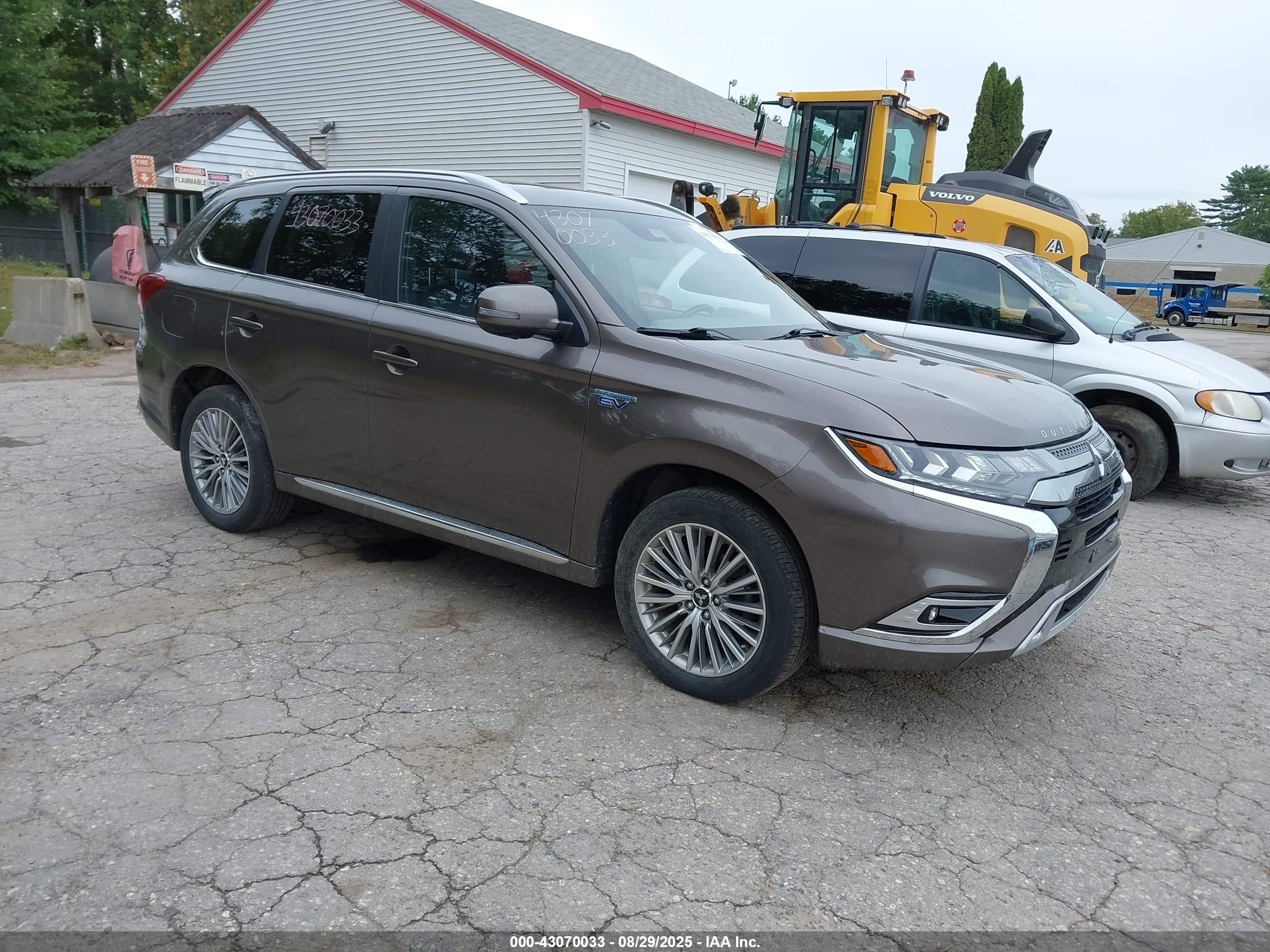 2020 Mitsubishi Outlander SEL, VIN JA4J24A51LZ009591 — Электрика