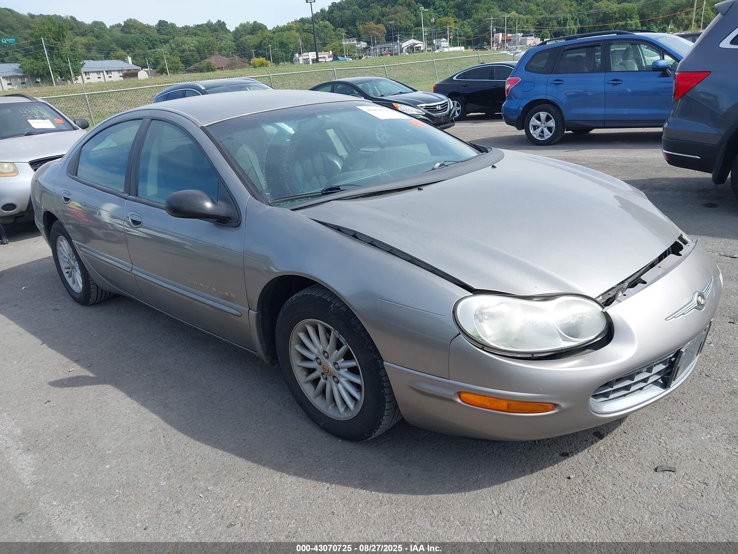 1999 Chrysler Concorde, VIN 2C3HD46J2XH558909 — Перед