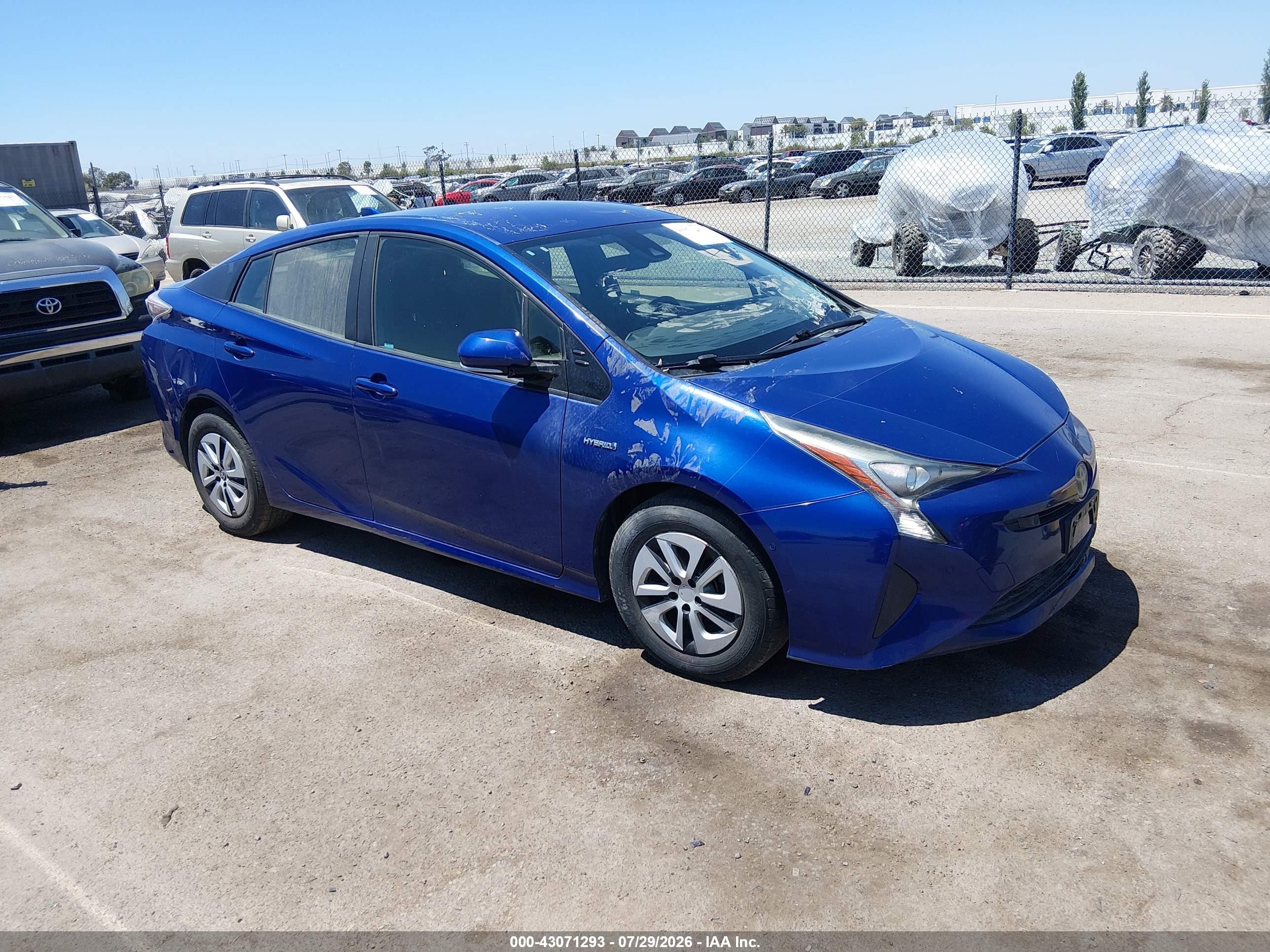 2017 Toyota Prius Two, VIN JTDKBRFU3H3558226 — Front end