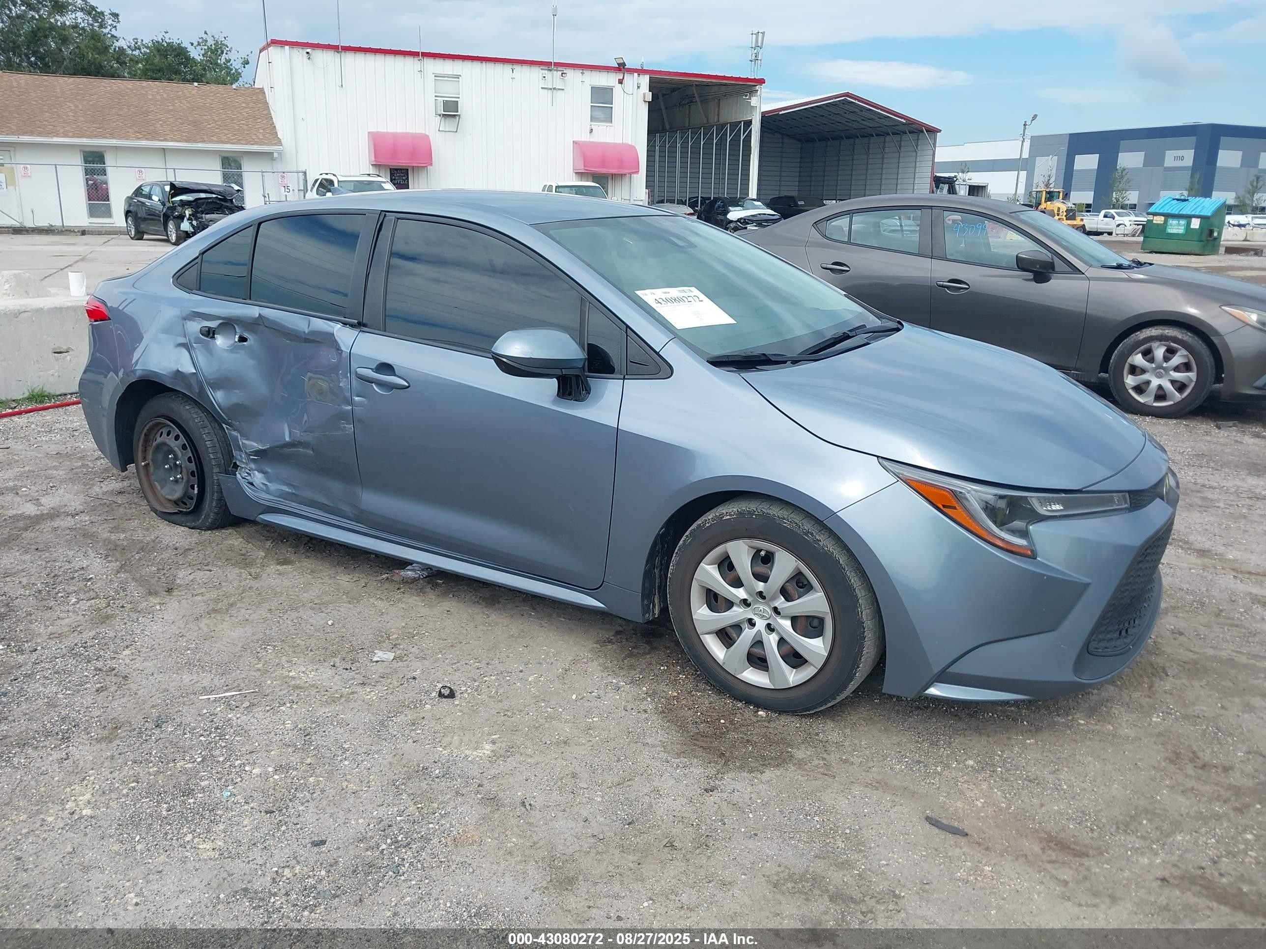2021 Toyota Corolla LE, VIN JTDEPMAE2MJ185705 — Side