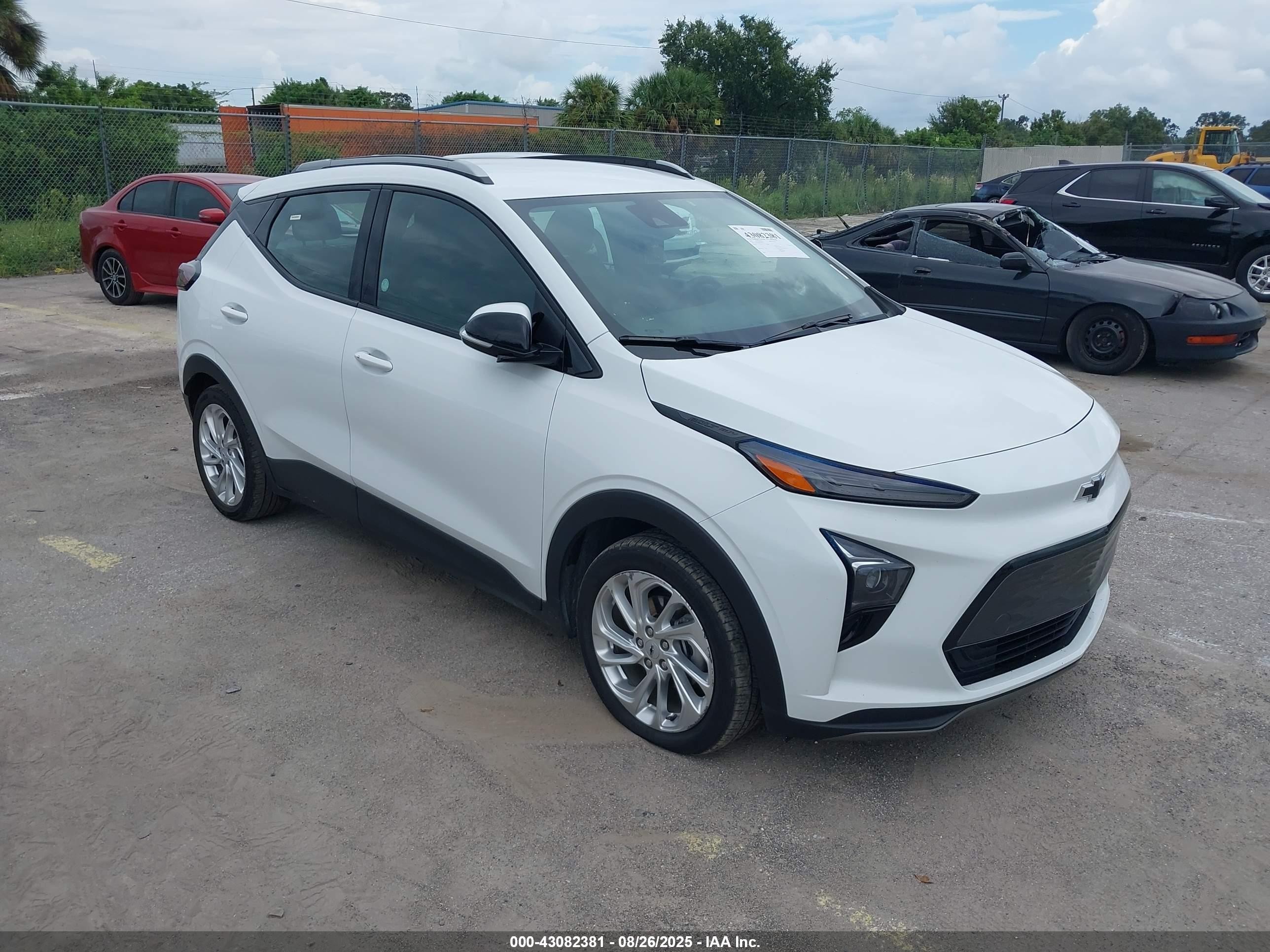 2023 Chevrolet Bolt EUV LT, VIN 1G1FY6S0XP4167531 — Side
