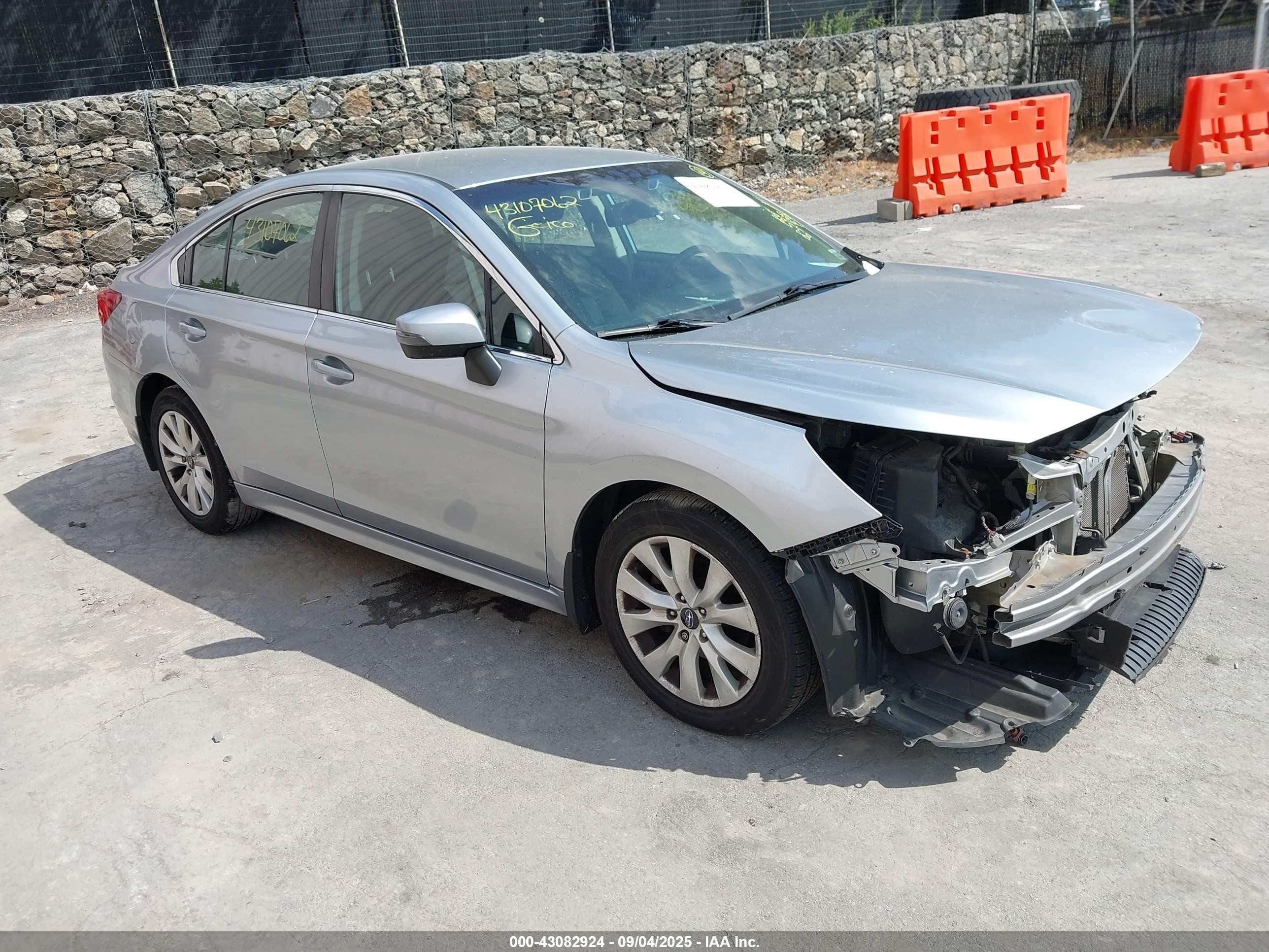 2017 Subaru Legacy Premium, VIN 4S3BNAF64H3067643 — Front end