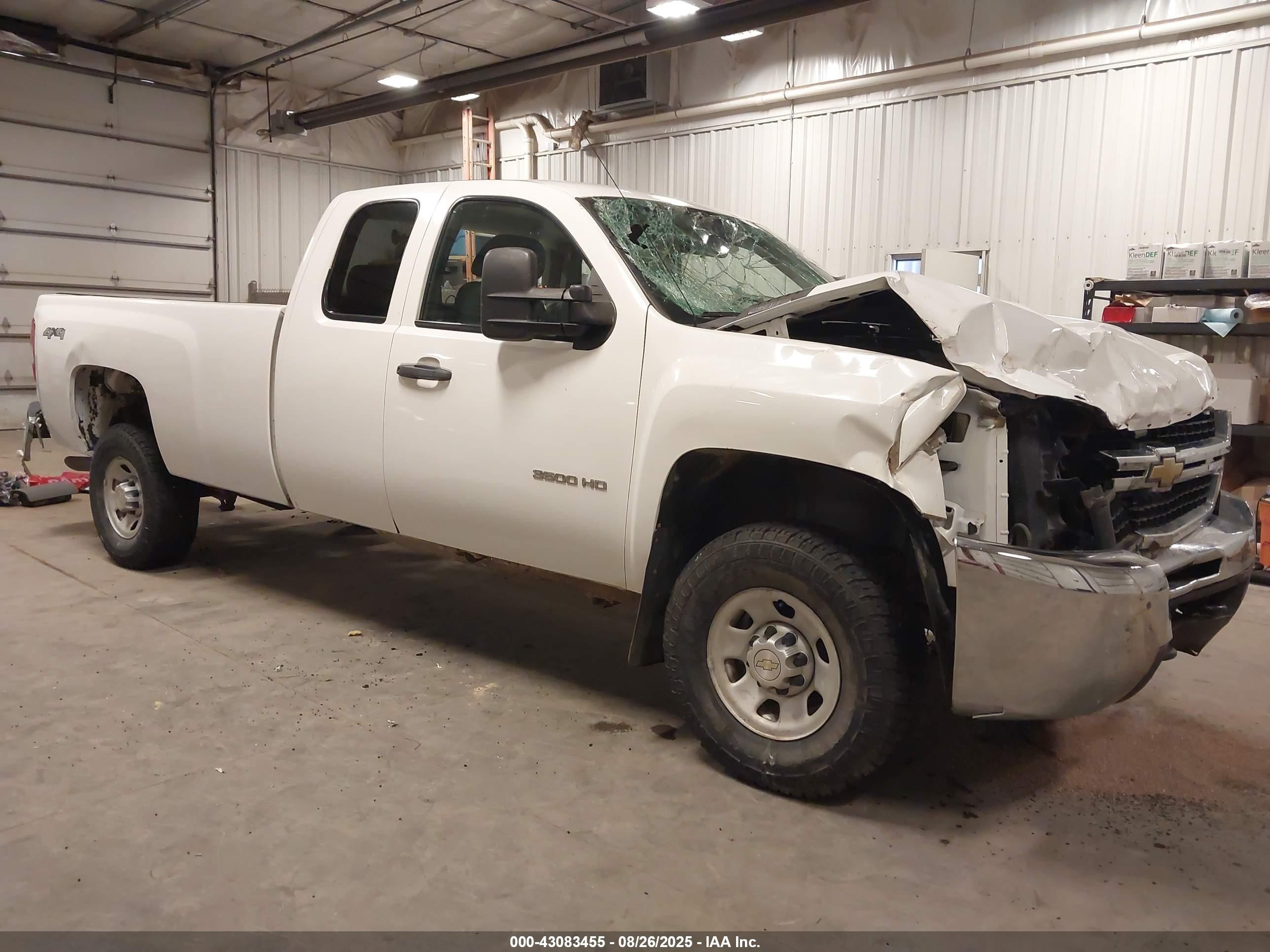 2010 Chevrolet Silverado 3500HD, VIN 1GC5KZBG5AZ220679 — All over