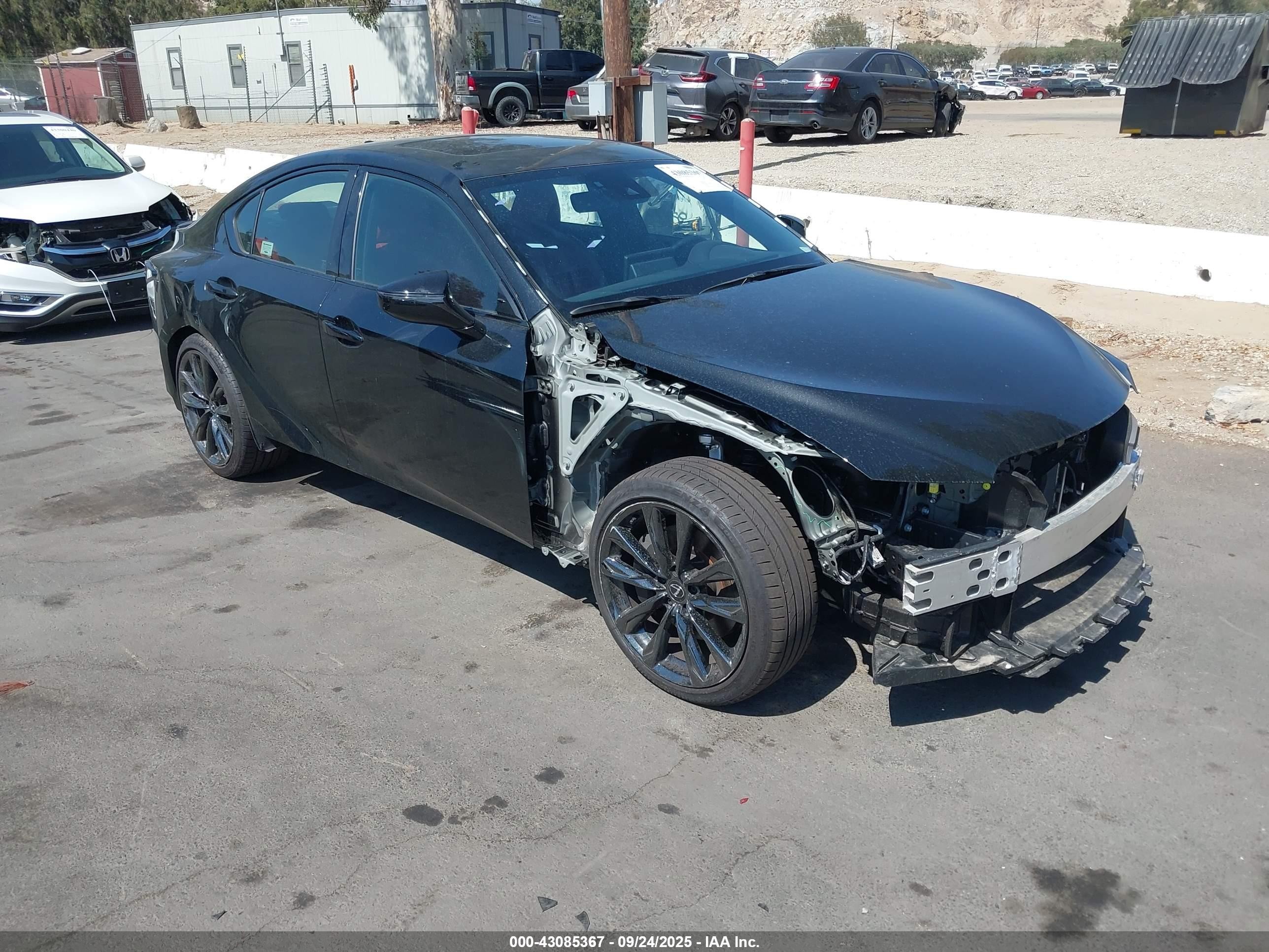 2025 Lexus IS 350 F Sport, VIN JTHGZ1B27S5087991 — Перед