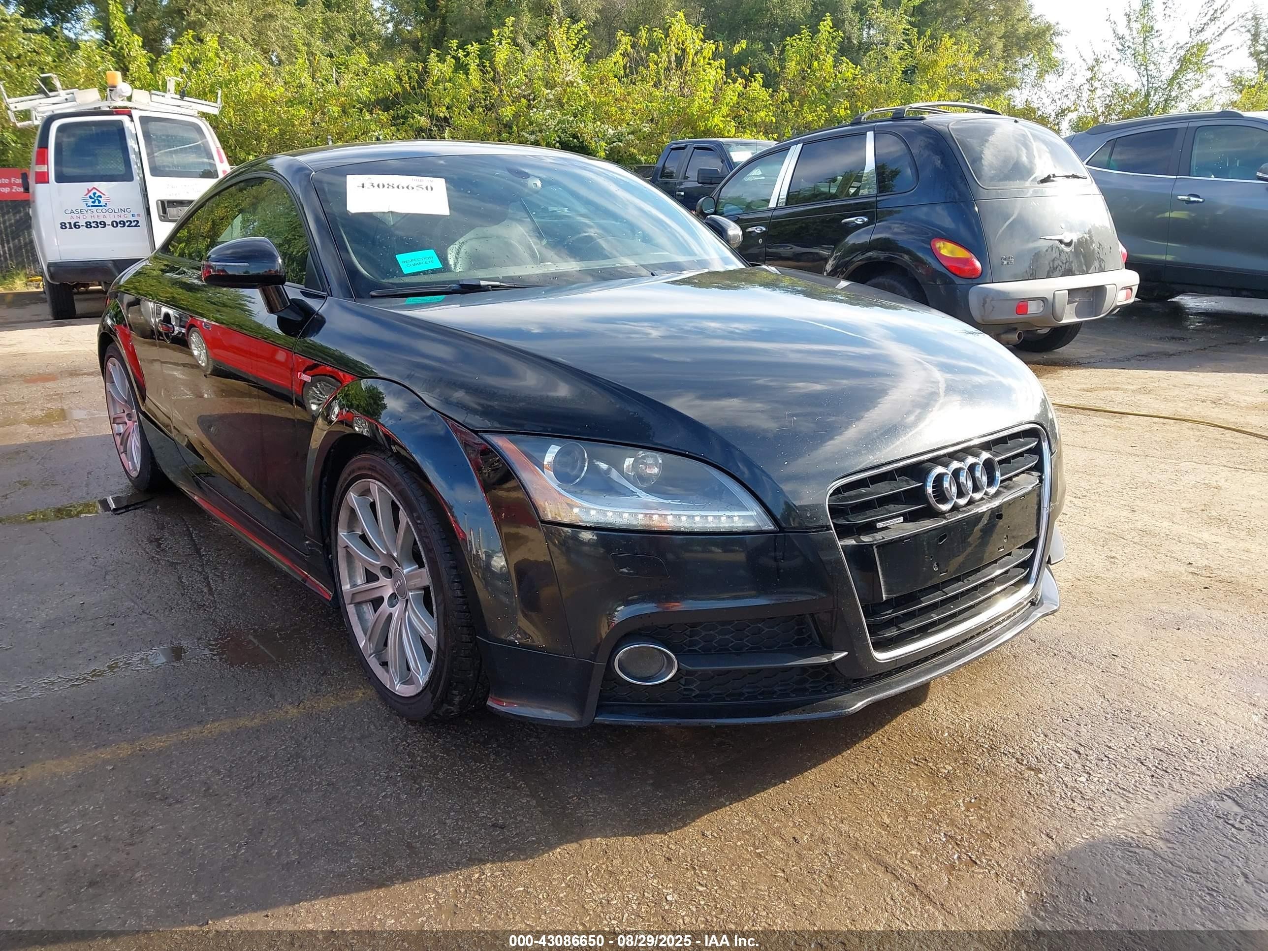 2014 Audi TT 2.0T, VIN TRUBFAFK7E1009274 — Бок