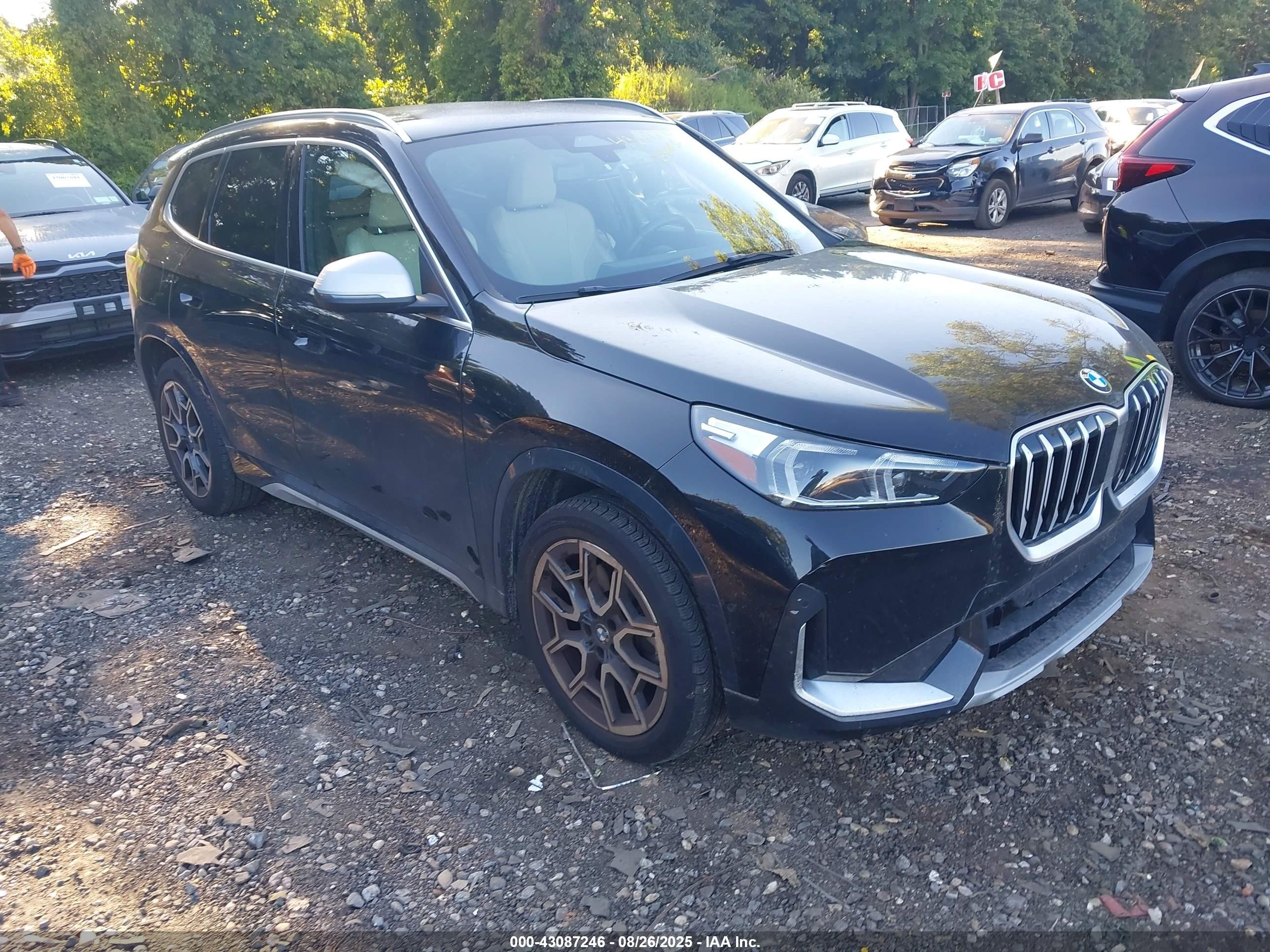 2024 BMW X1 xDrive28i, VIN WBX73EF06R5Y36571 — Side