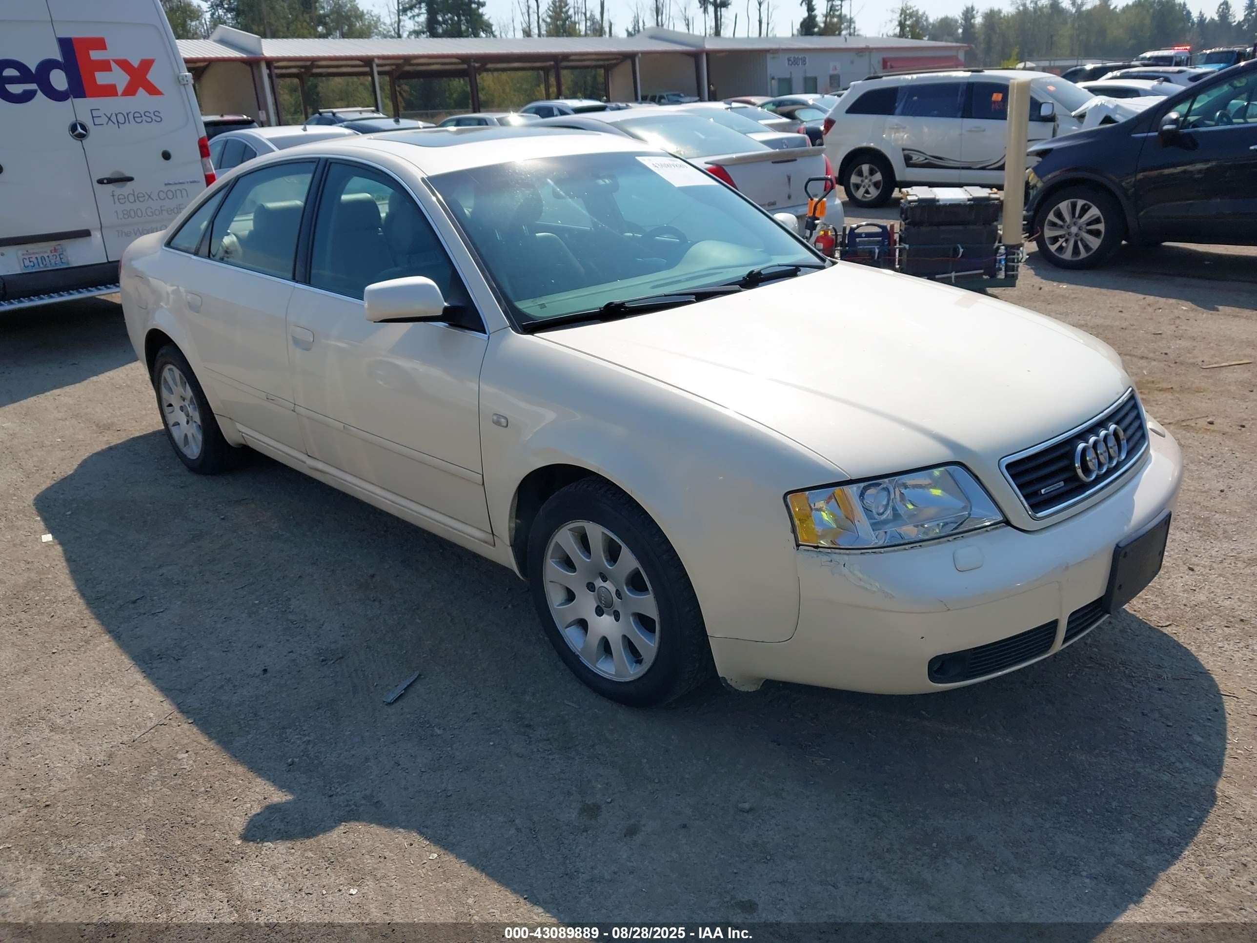 1999 Audi A6, VIN WAUBA24B7XN137475 — Front end