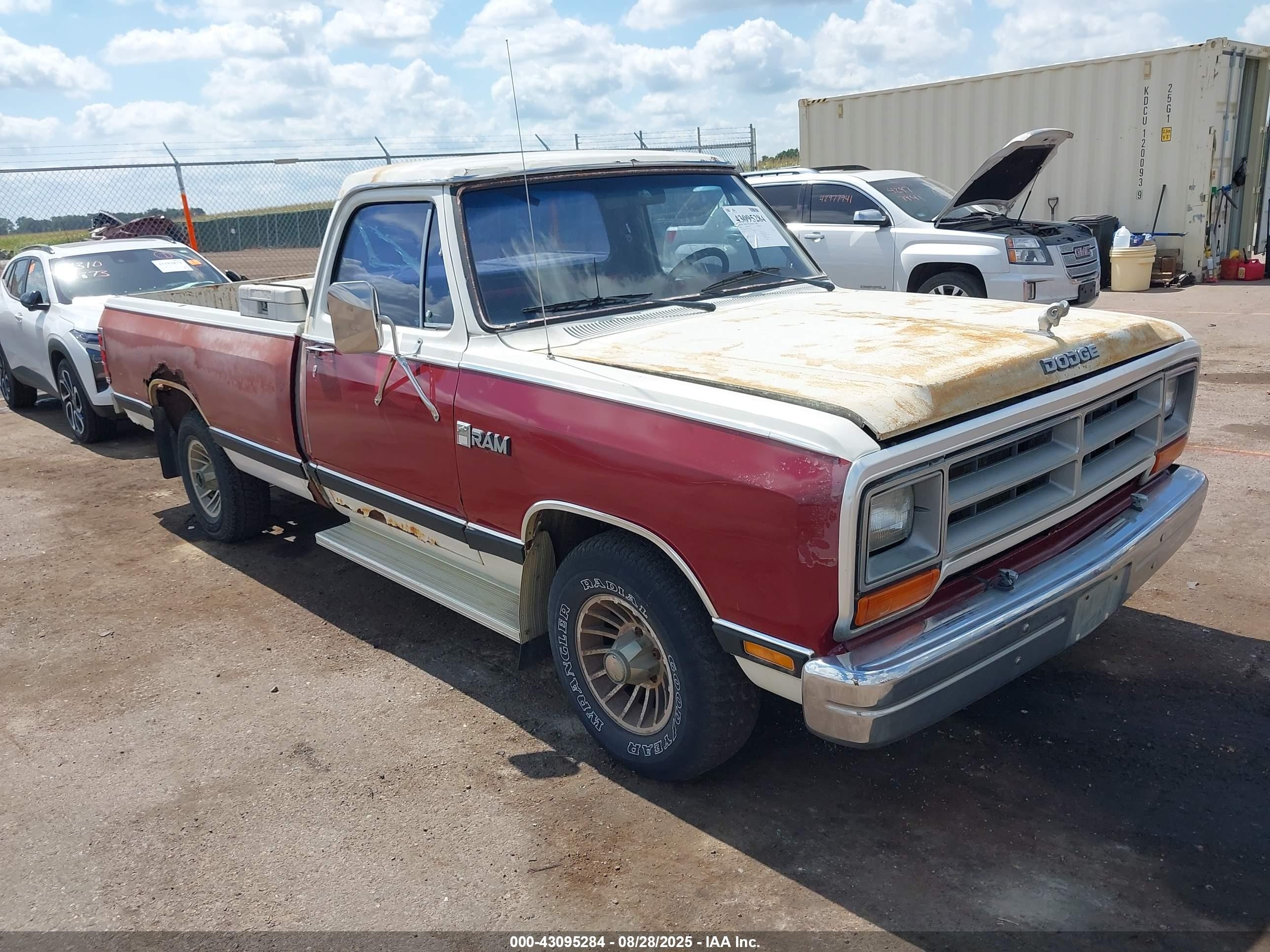 1986 Dodge Trucks, VIN 1B7HD14T2GS100116 — Normal wear
