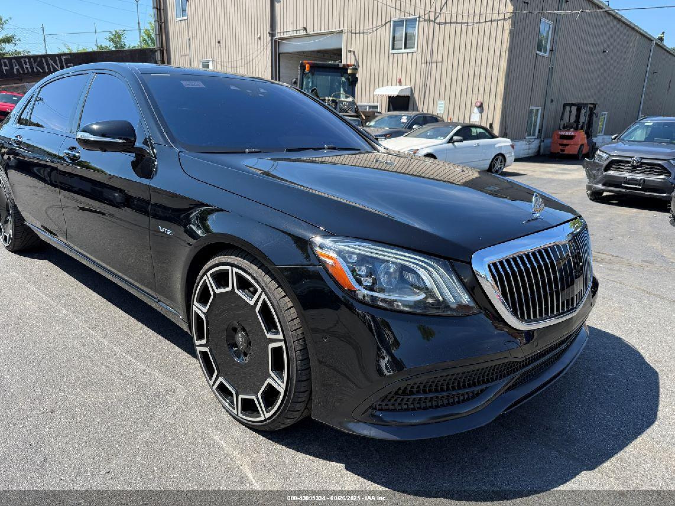 2018 Mercedes-Benz S Maybach S 650, VIN WDDUX8AB5JA393684 — Rear end