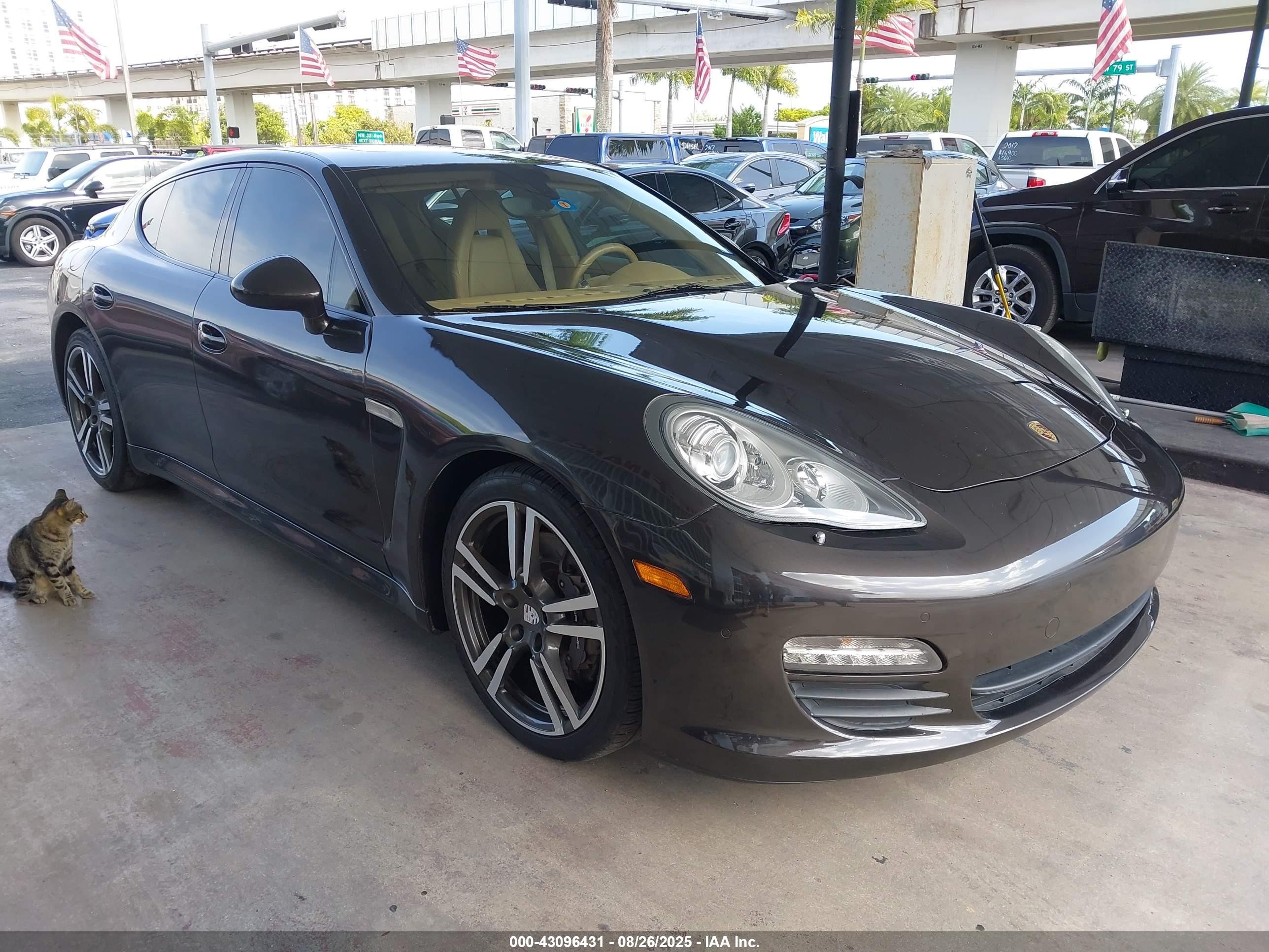 2012 Porsche Panamera, VIN WP0AA2A75CL072582 — Фото с аукциона