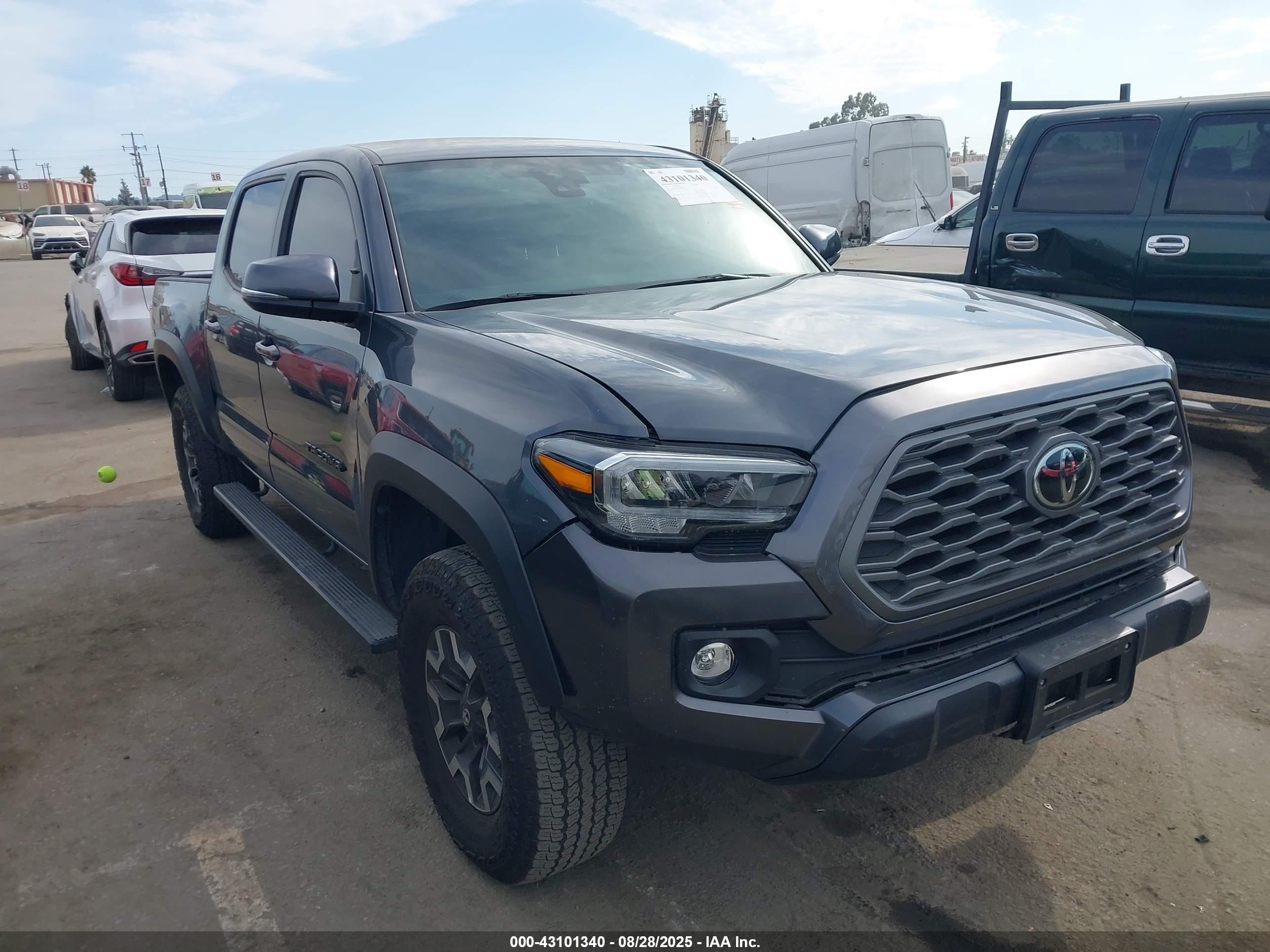 2023 Toyota Tacoma SR5, VIN 3TMAZ5CN0PM205405 — Rear end
