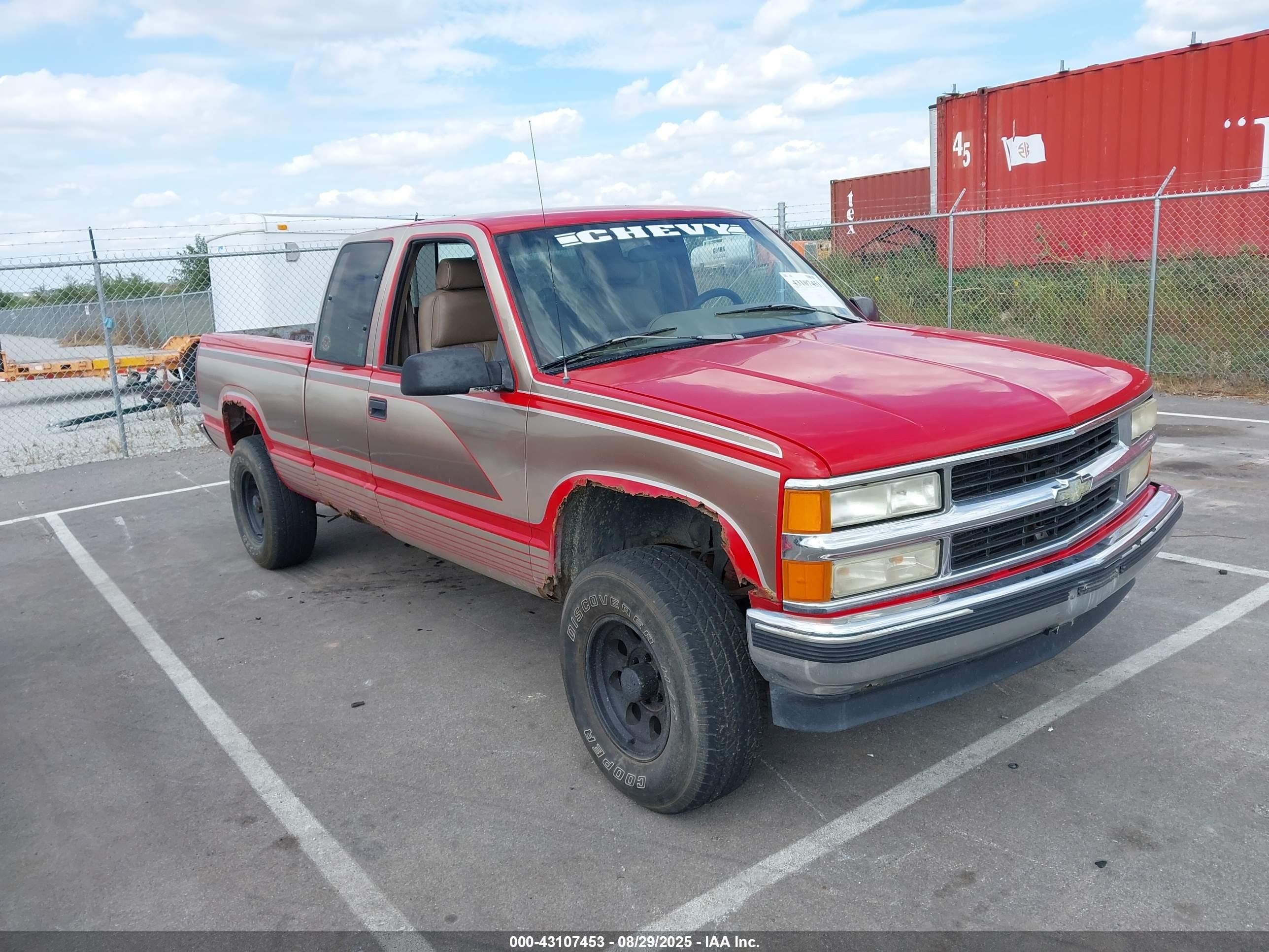 1995 Chevrolet K1500, VIN 1GBEK19K6SE151347 — Normal wear