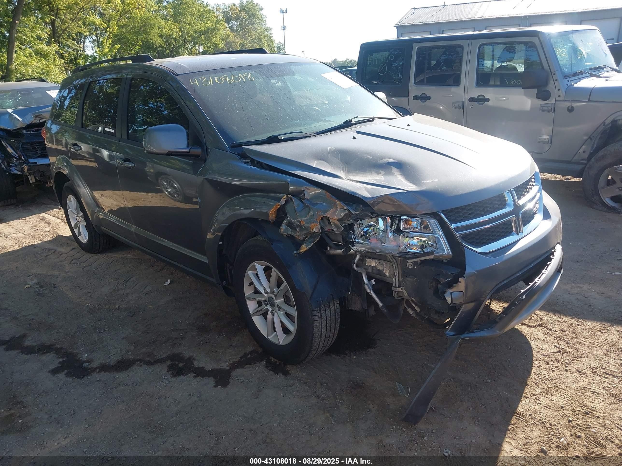 2013 Dodge Journey SXT, VIN 3C4PDCBGXDT626033 — Side