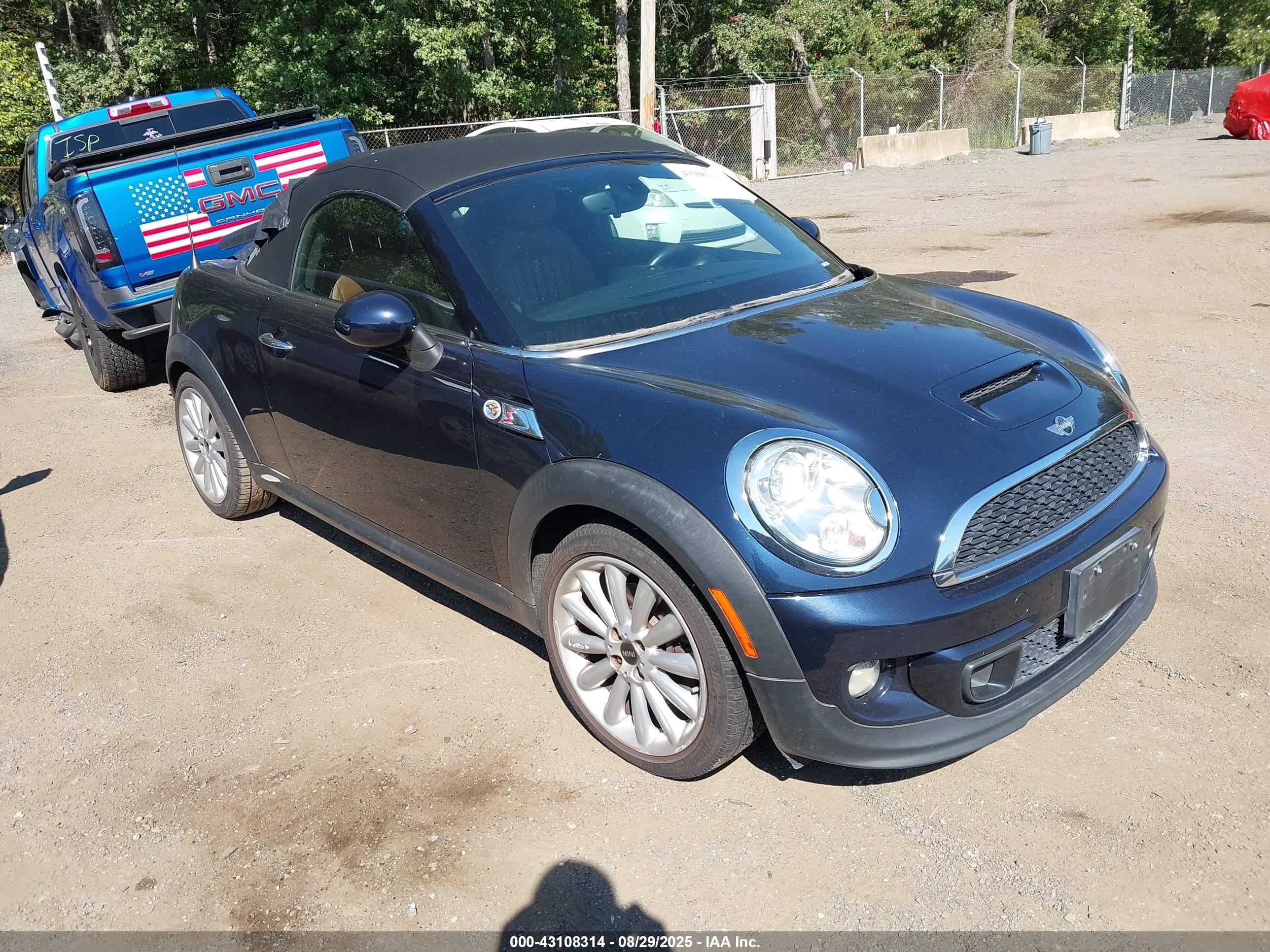 2012 MINI Roadster S, VIN WMWSY3C58CT144261 — Rear end