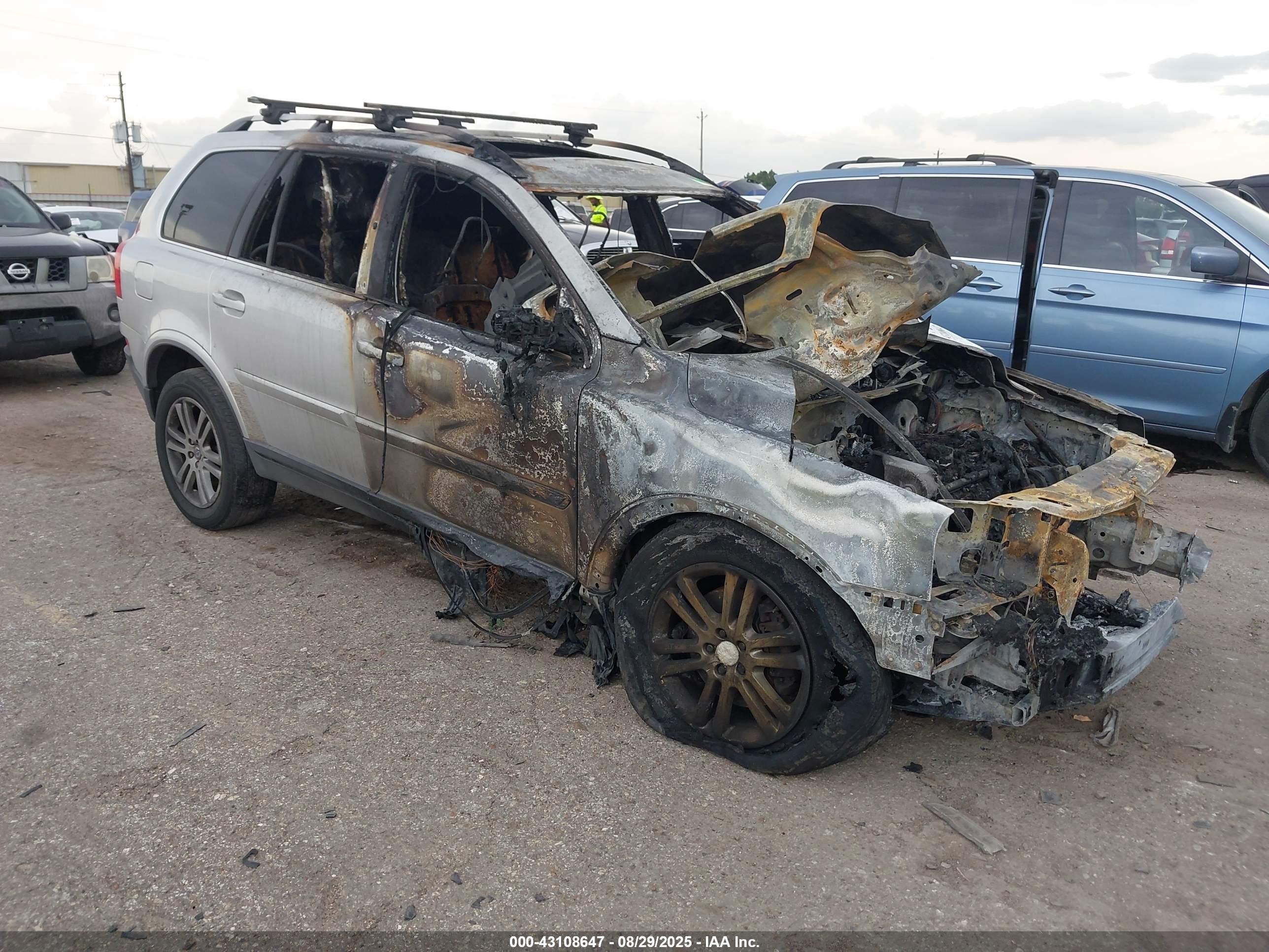 2010 Volvo XC90 I6, VIN YV4982CY1A1566013 — Interior fire