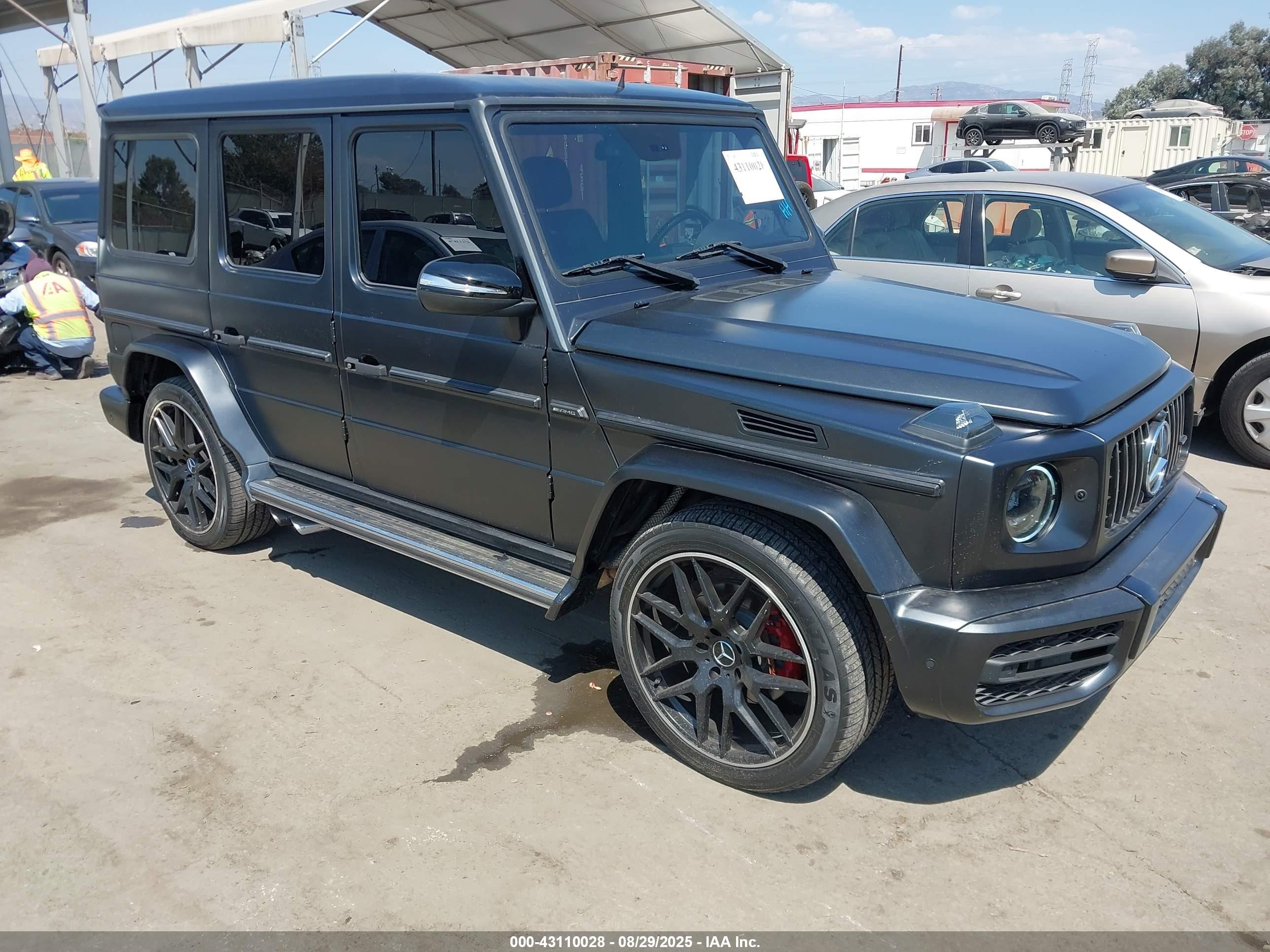 2011 Mercedes-Benz G, VIN WDCYC7BF0BX192903 — Rear end
